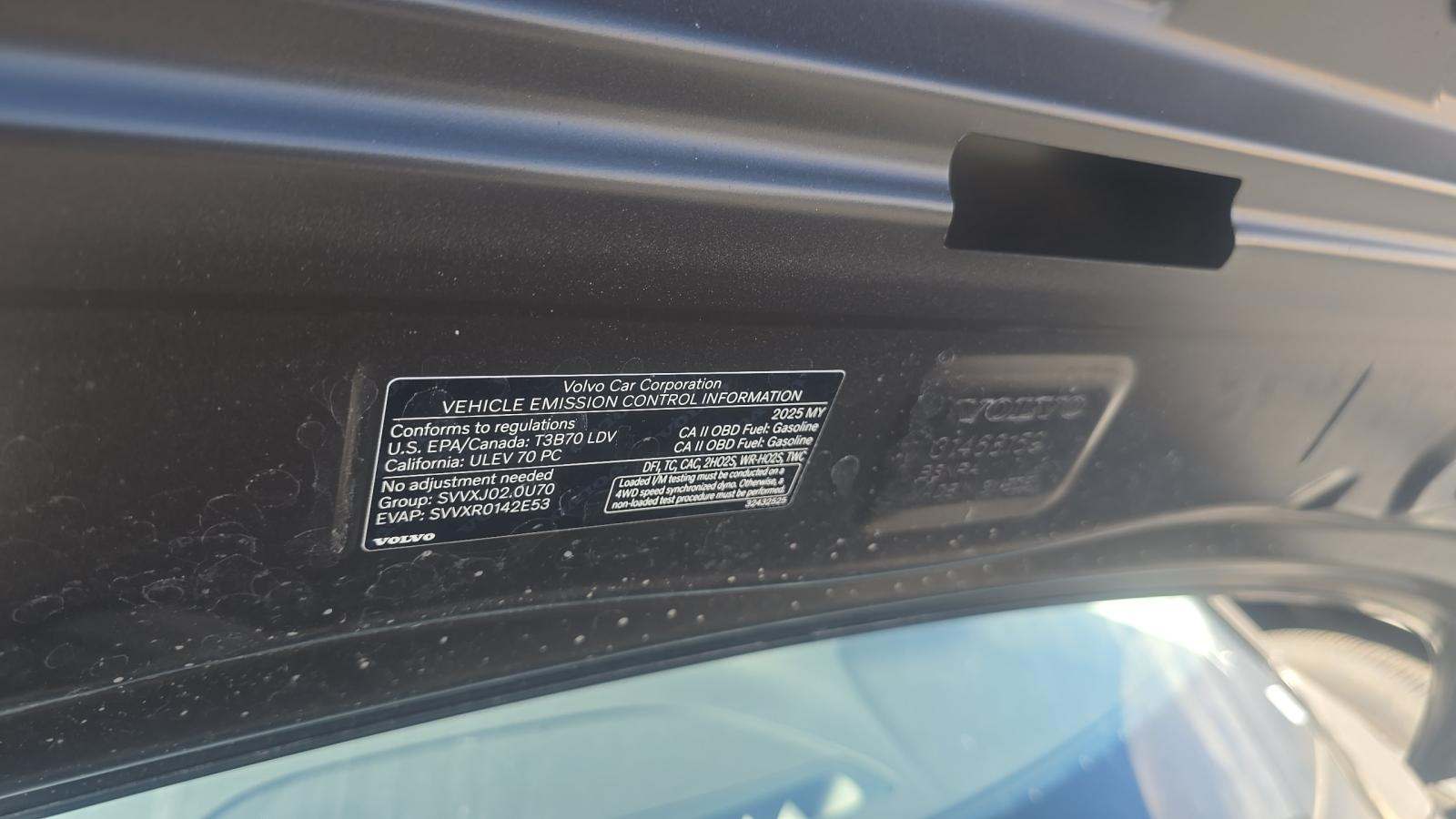 2025 Volvo S60 B5 Core AWD