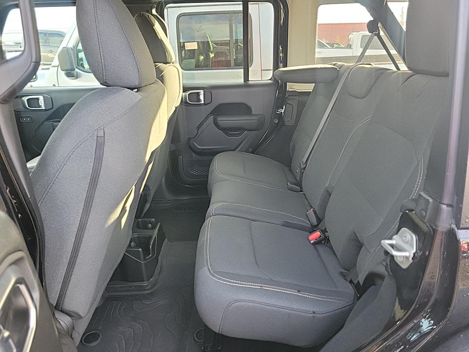 2024 Jeep Wrangler Willys AWD