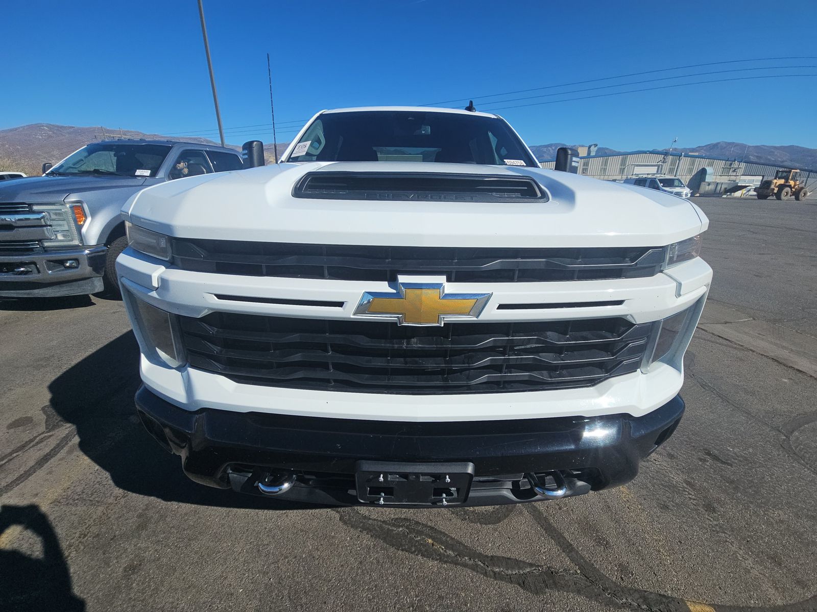 2024 Chevrolet Silverado 2500HD Custom AWD