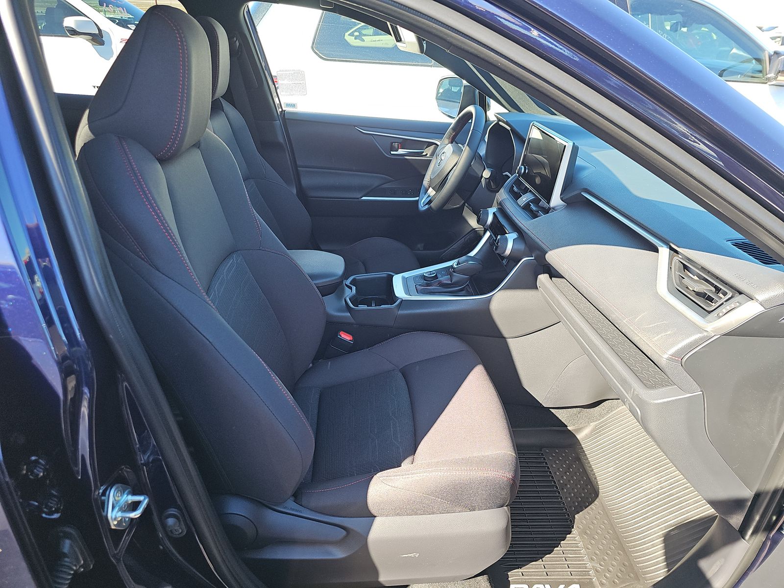 2025 Toyota RAV4 Plug-In Hybrid SE AWD