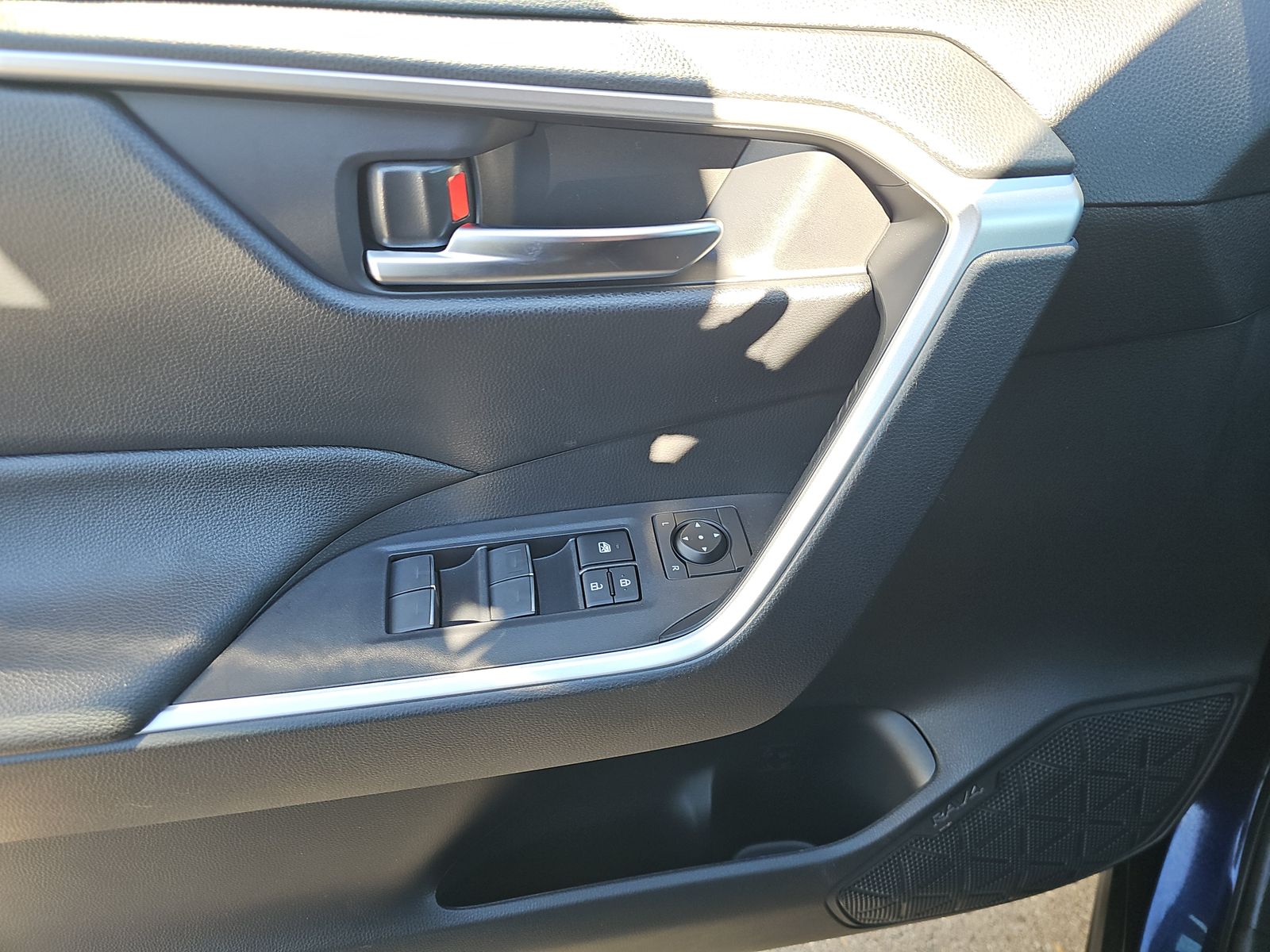 2025 Toyota RAV4 Plug-In Hybrid SE AWD