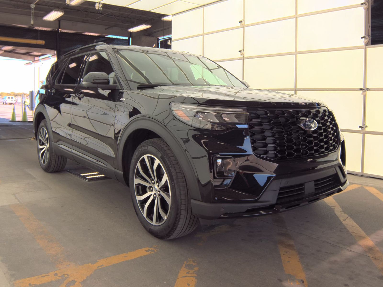 2025 Ford Explorer ST-Line AWD