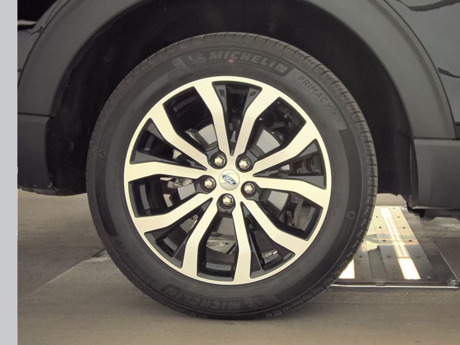 2025 Ford Explorer ST-Line AWD