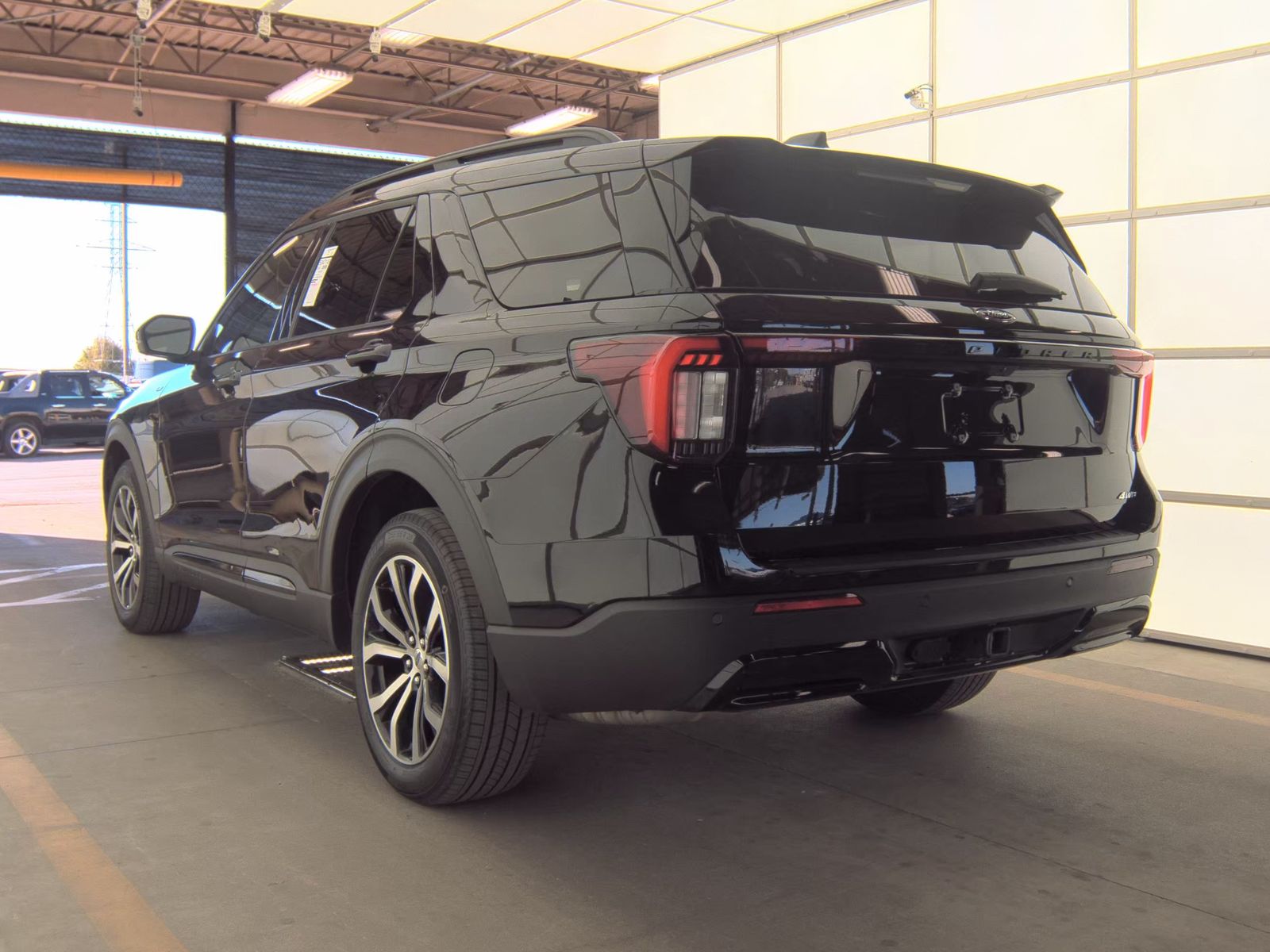 2025 Ford Explorer ST-Line AWD