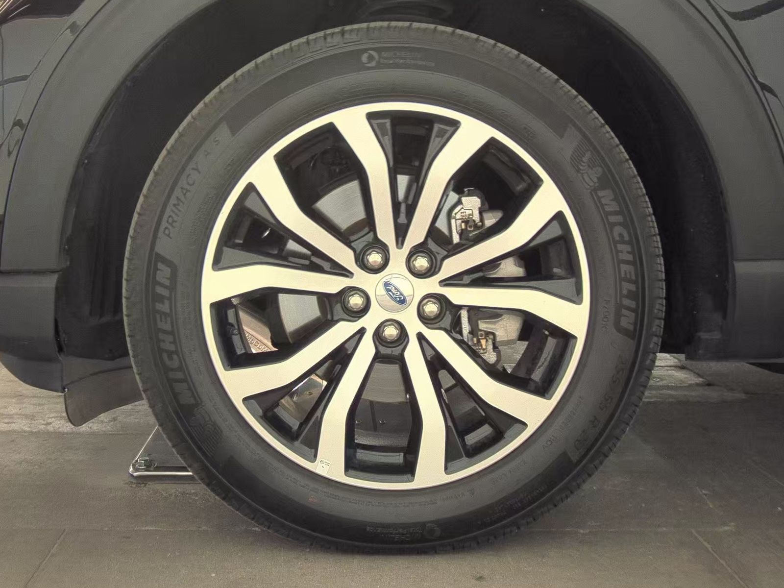 2025 Ford Explorer ST-Line AWD