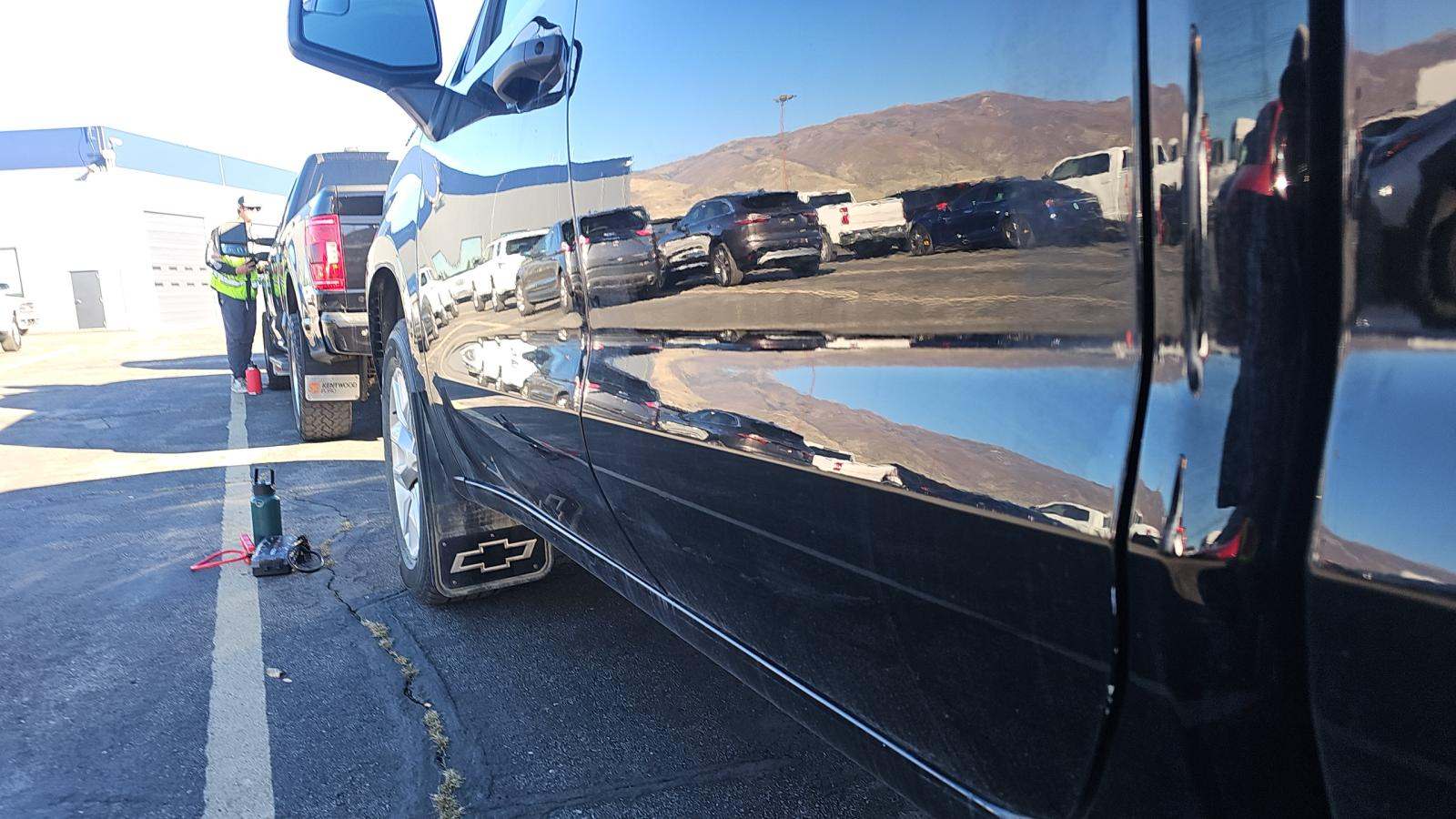 2022 Chevrolet Silverado 1500 Custom AWD