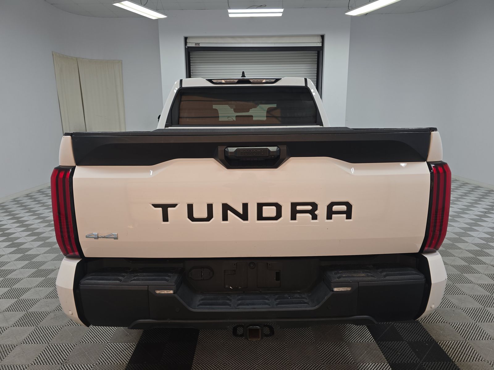 2022 Toyota Tundra SR5 AWD