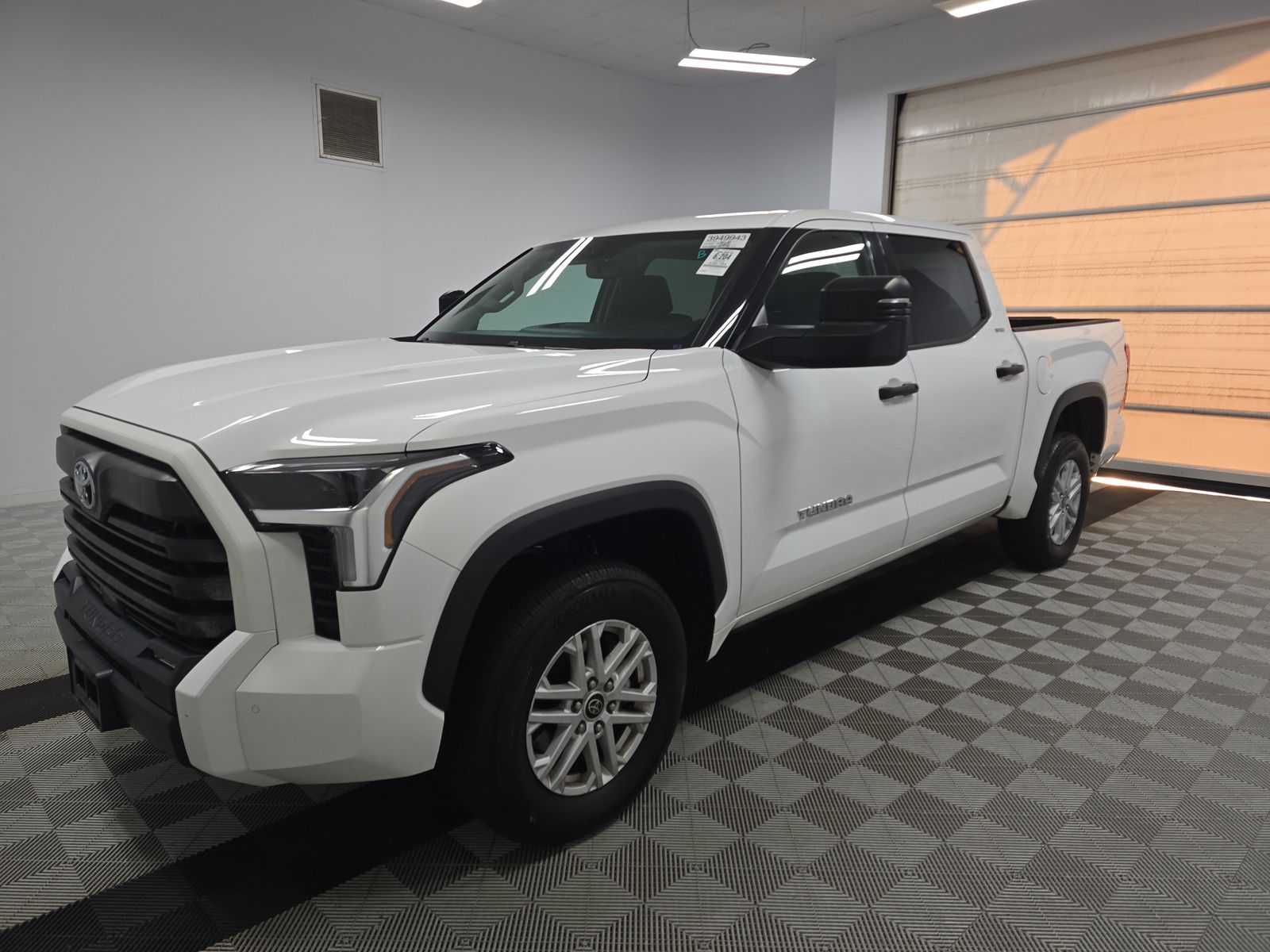 2022 Toyota Tundra SR5 AWD