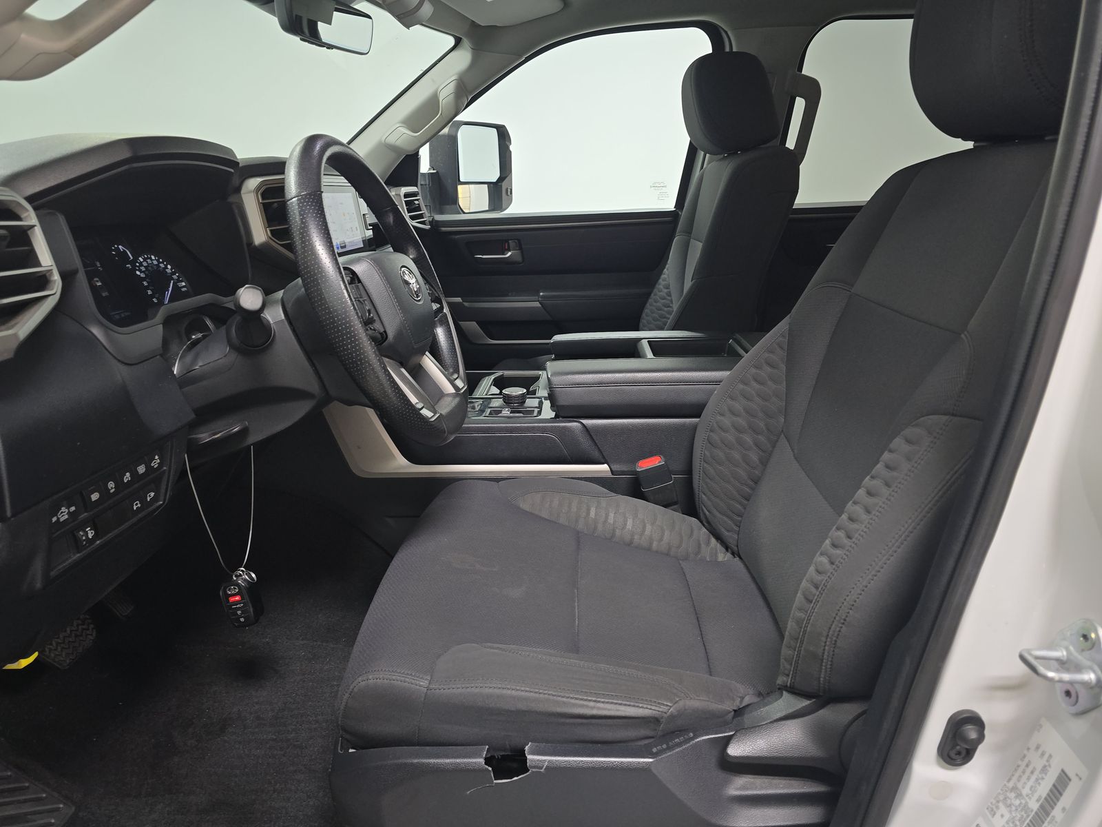 2022 Toyota Tundra SR5 AWD