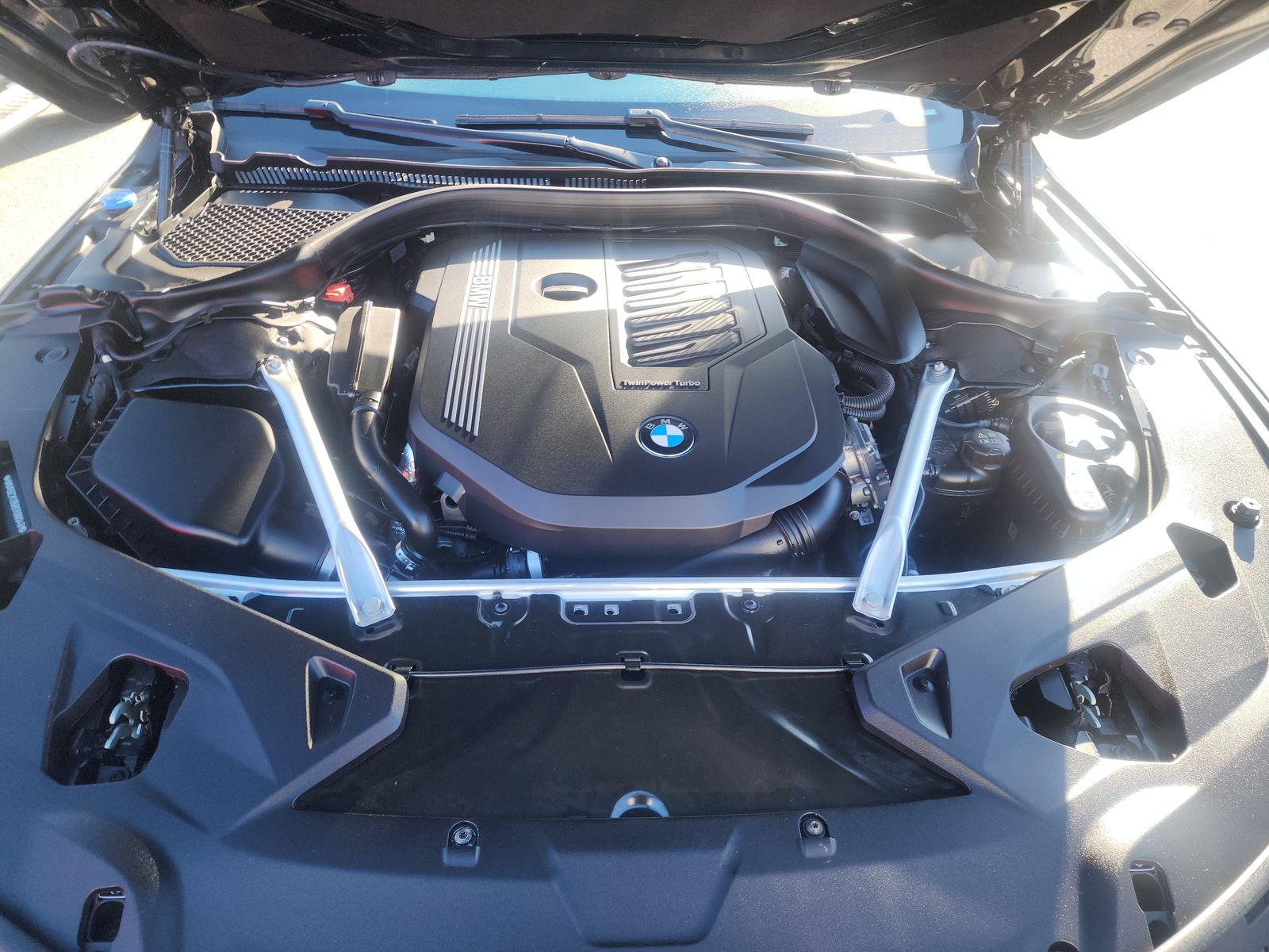 2024 BMW 8 Series 840i RWD