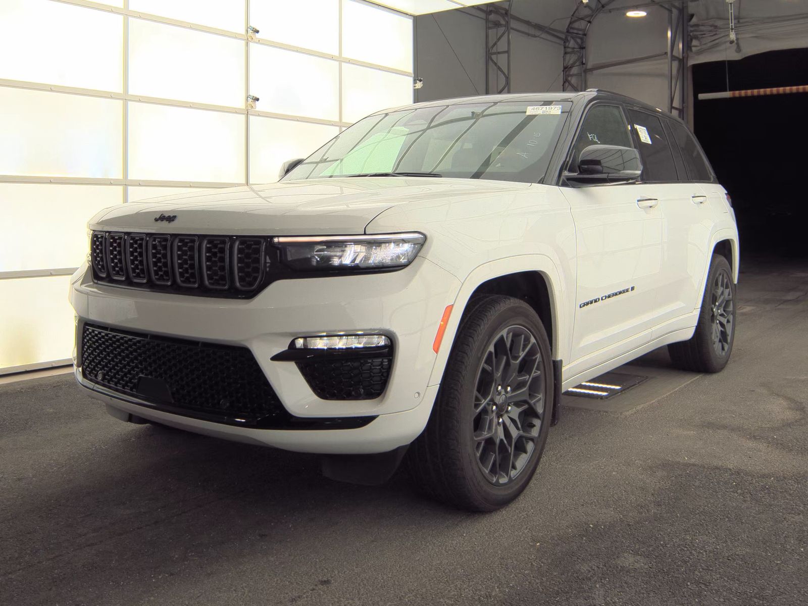 2024 Jeep Grand Cherokee Summit AWD