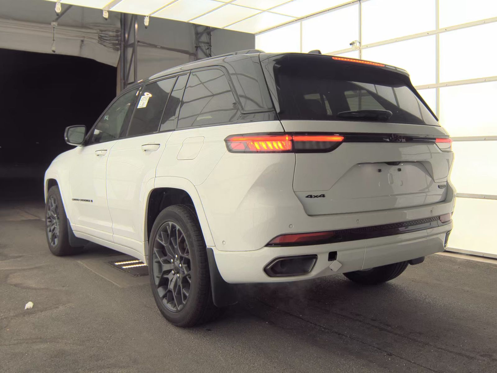 2024 Jeep Grand Cherokee Summit AWD