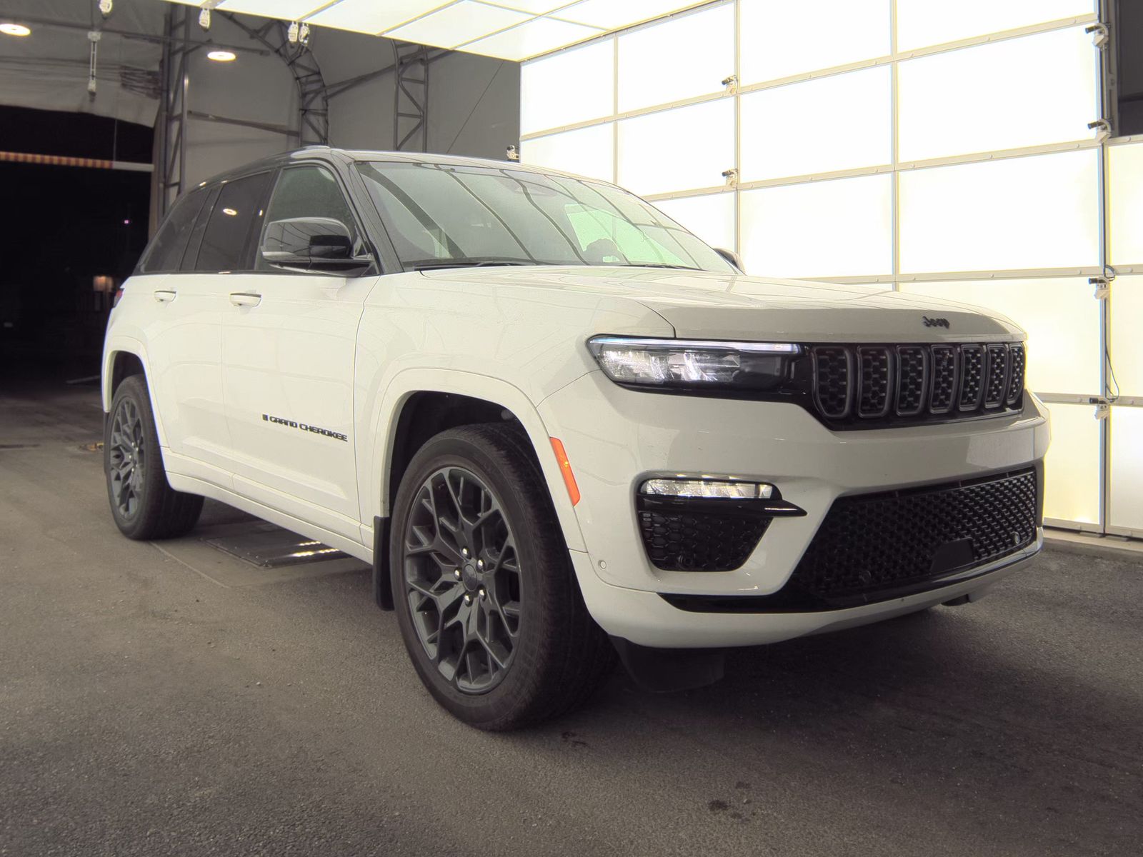 2024 Jeep Grand Cherokee Summit AWD