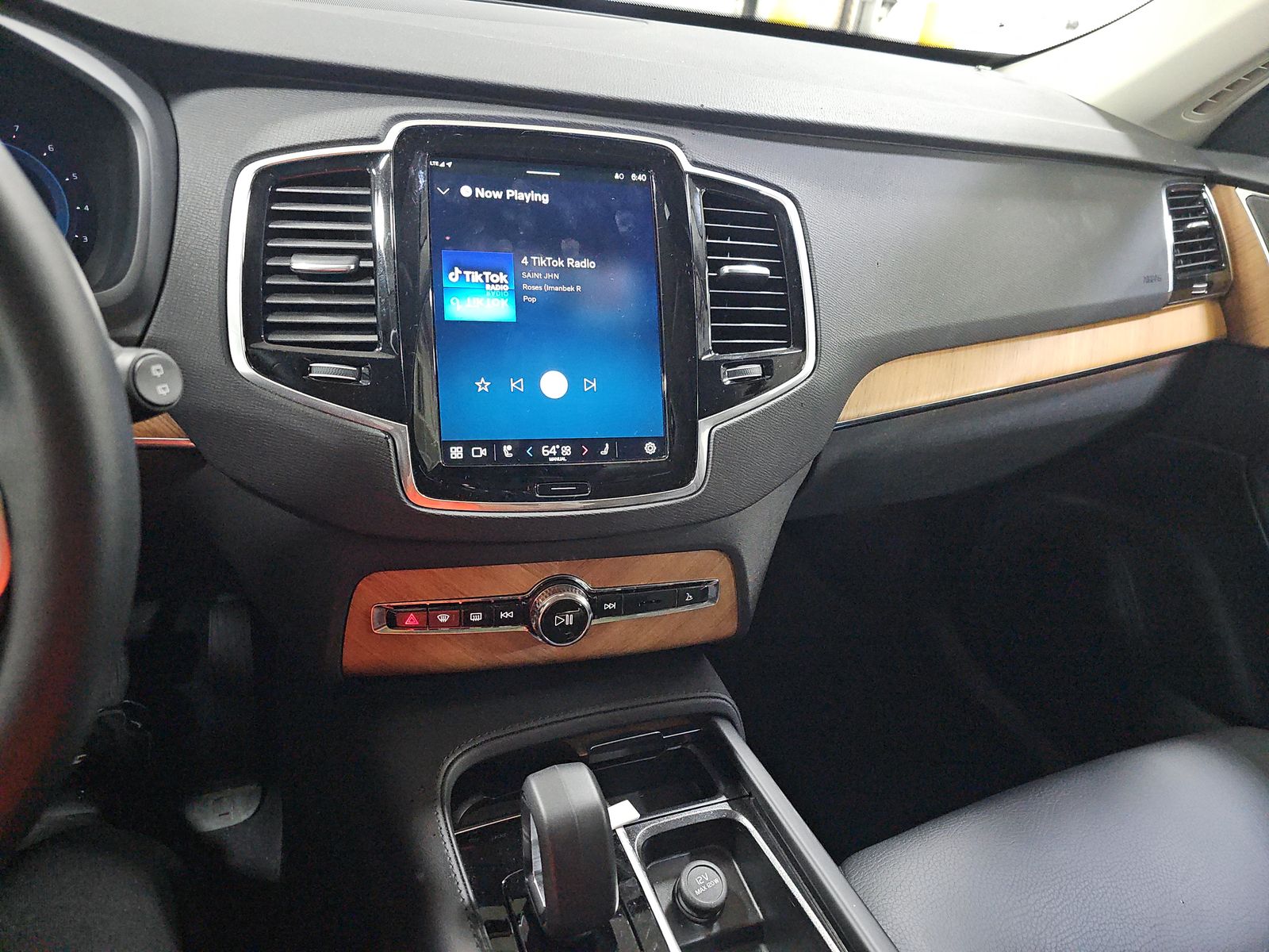 2025 Volvo XC90 B6 Plus AWD