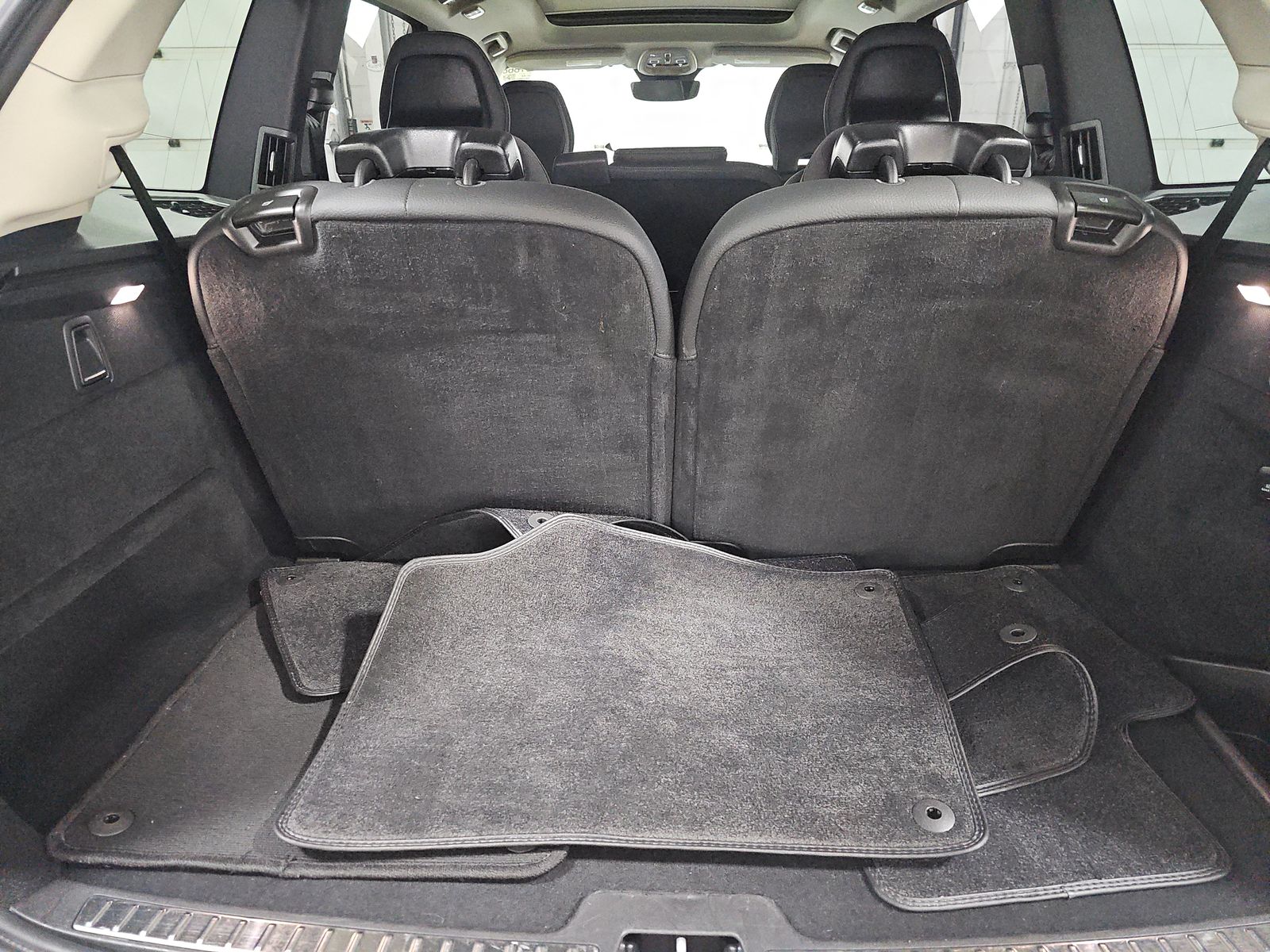 2025 Volvo XC90 B6 Plus AWD