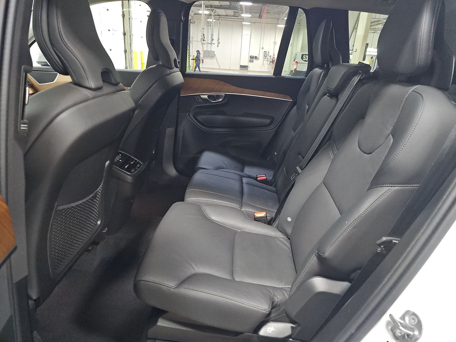 2025 Volvo XC90 B6 Plus AWD