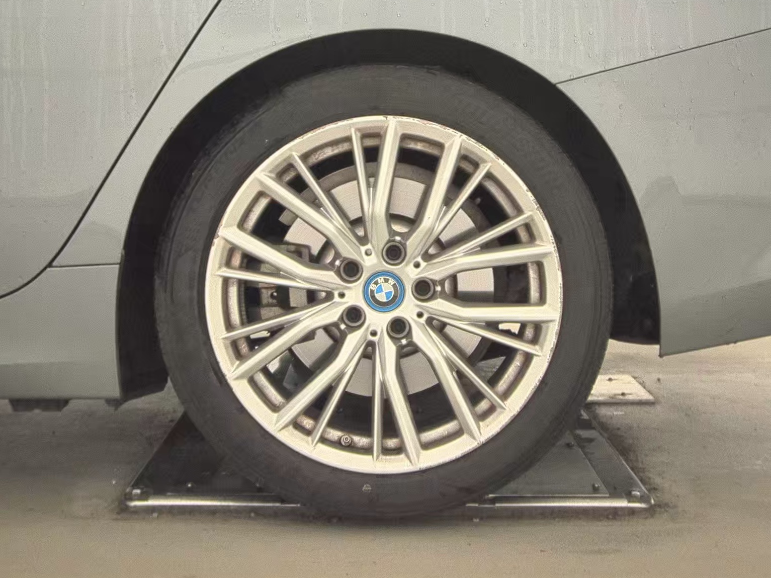 2024 BMW 3 Series 330e xDrive AWD