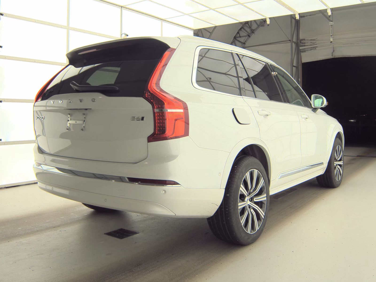 2025 Volvo XC90 B6 Plus AWD