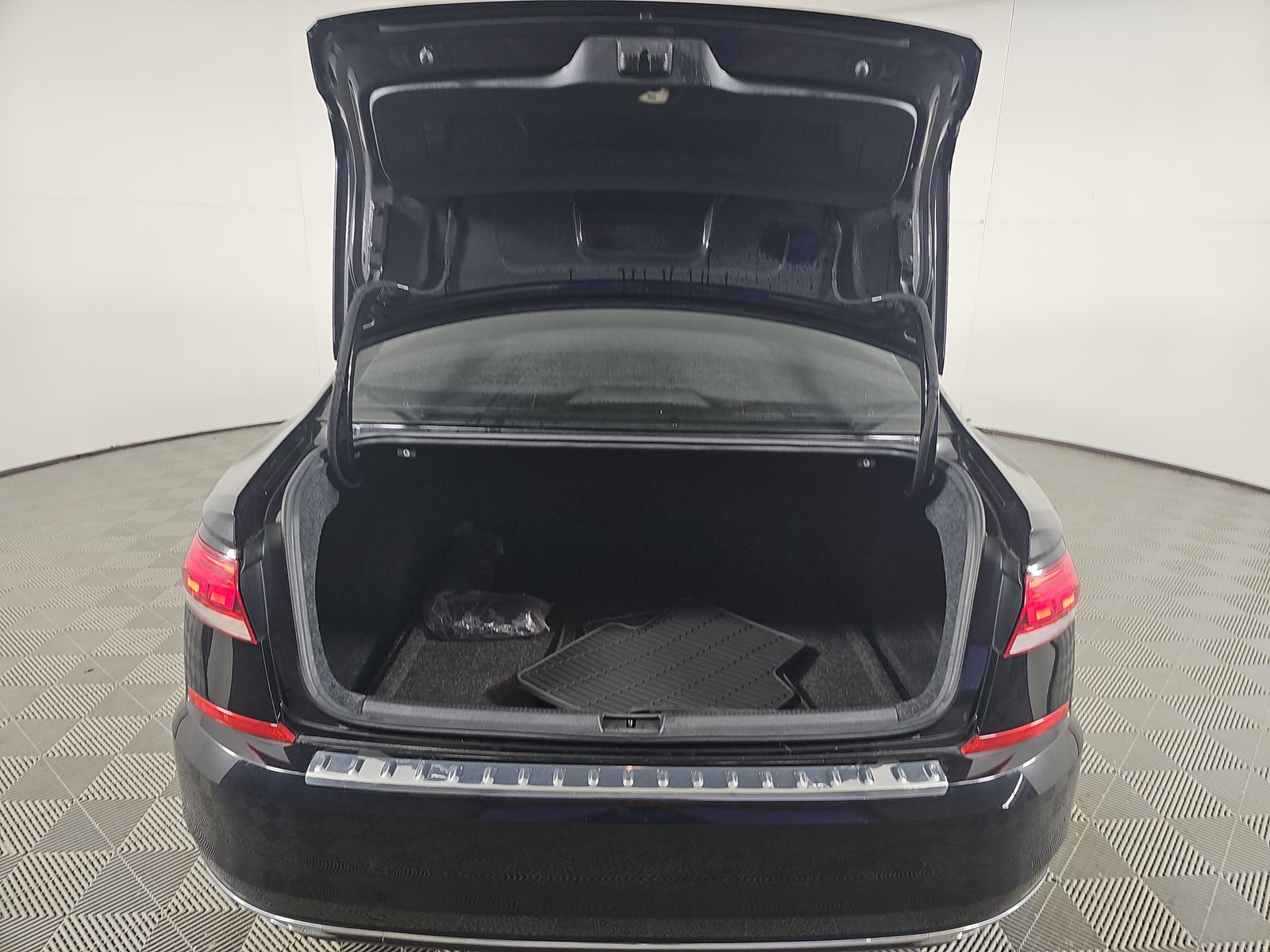 2021 Volkswagen Passat 2.0T SE FWD