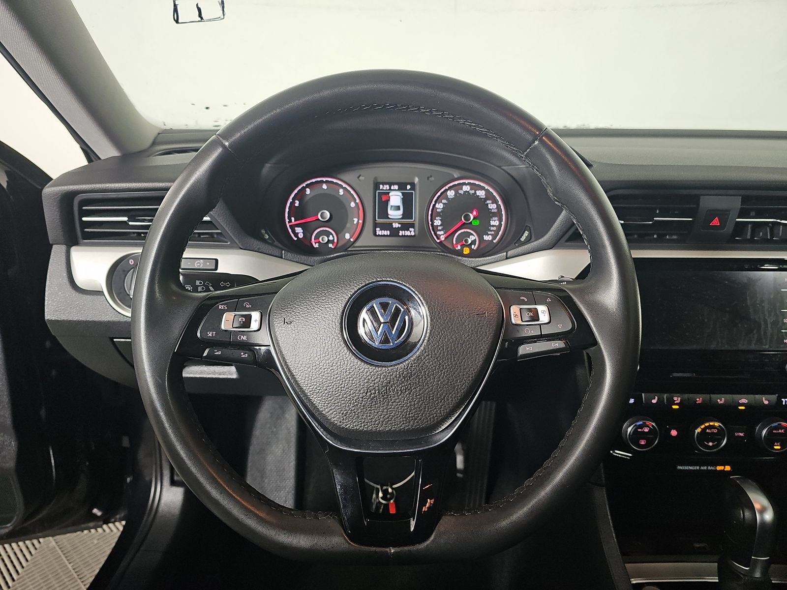 2021 Volkswagen Passat 2.0T SE FWD