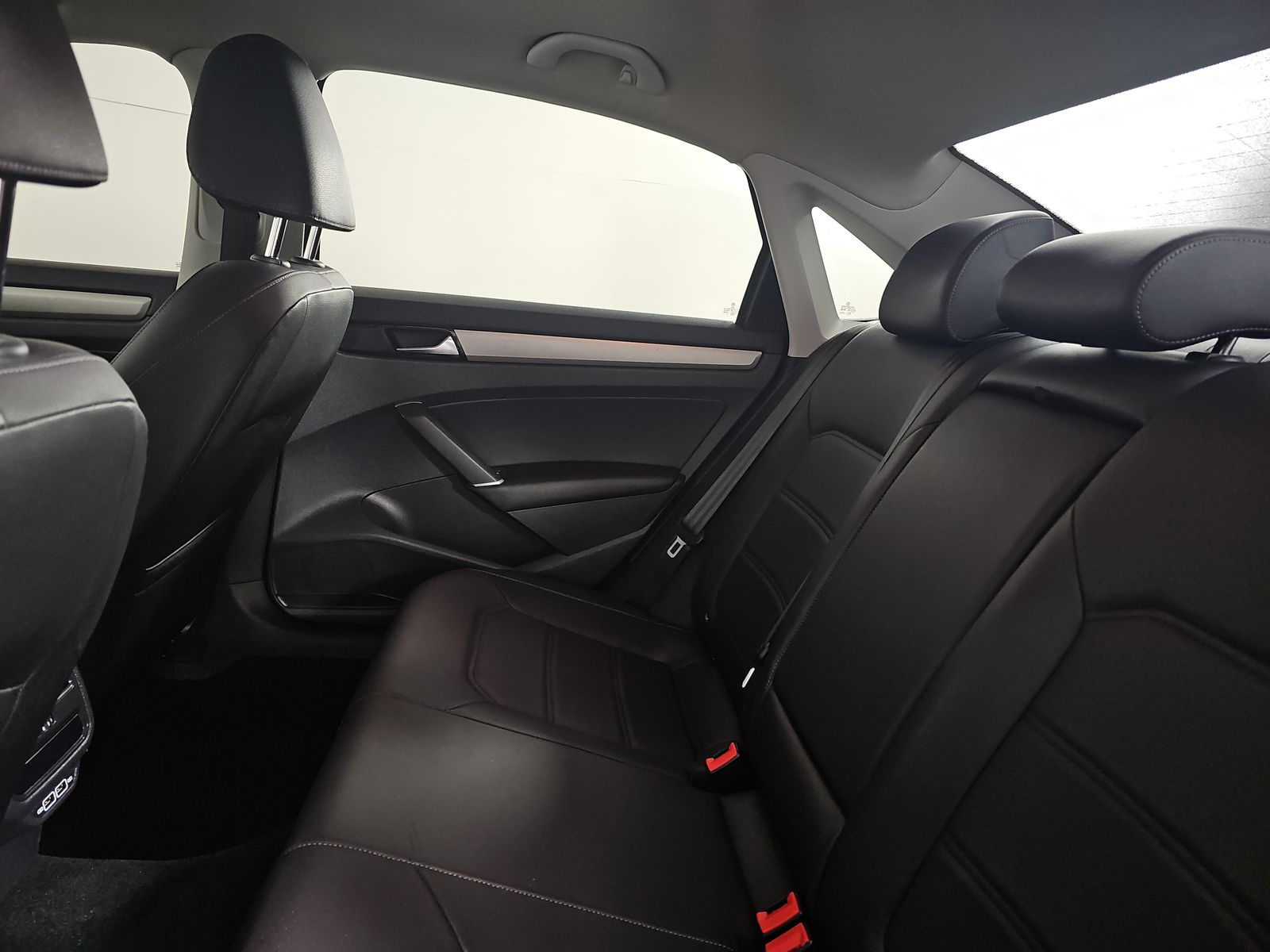 2021 Volkswagen Passat 2.0T SE FWD