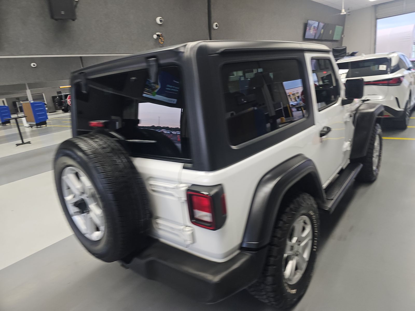 2020 Jeep Wrangler Sport S AWD