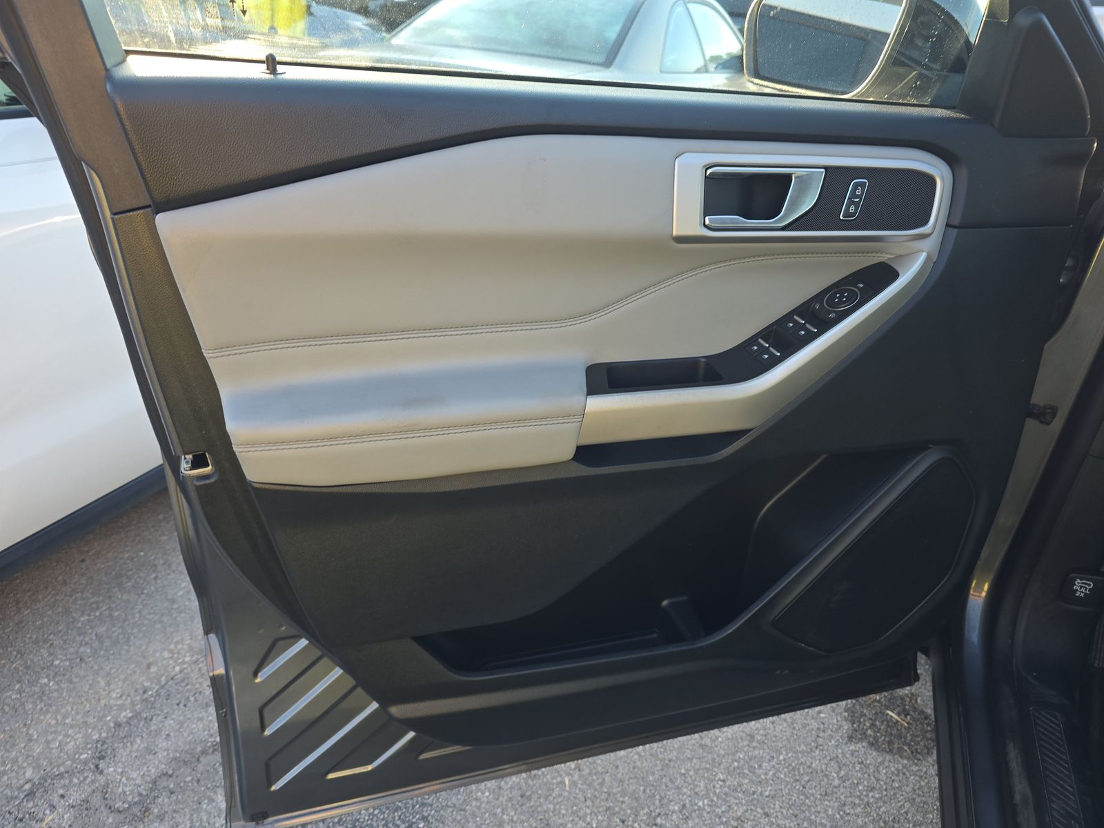 2022 Ford Explorer XLT AWD