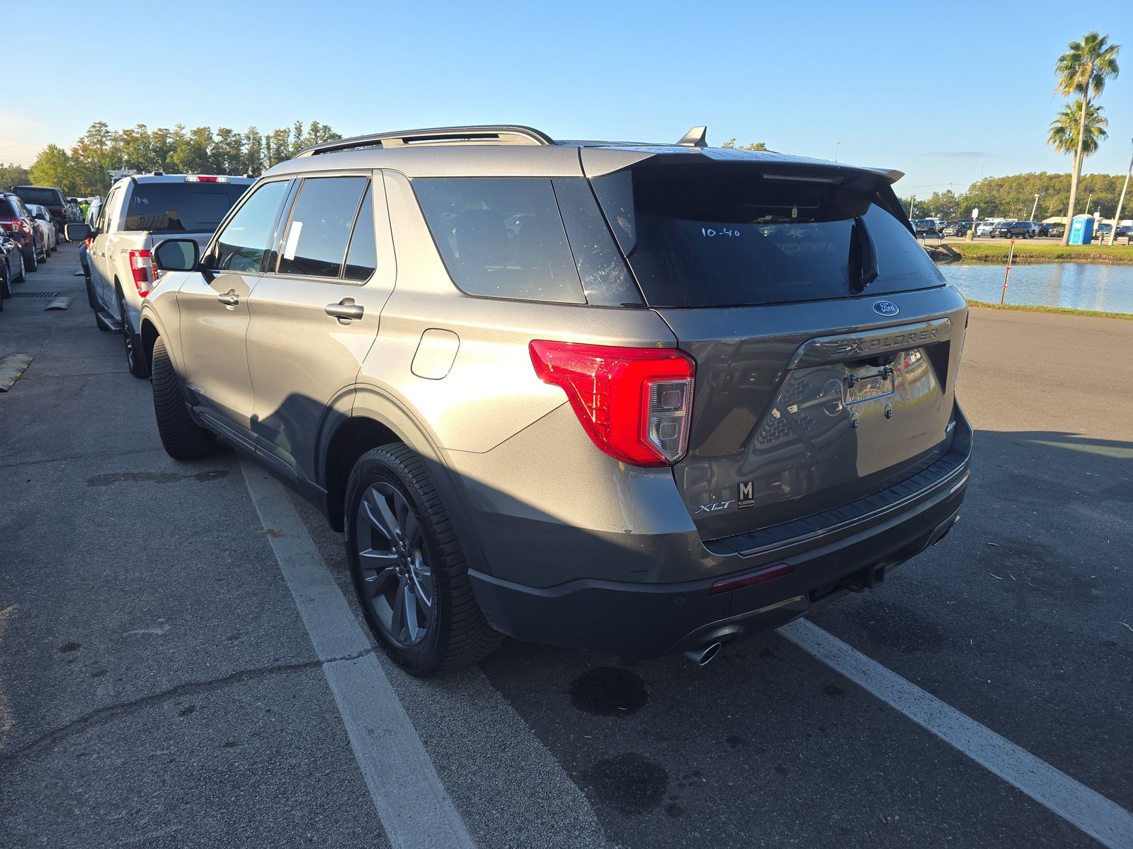 2022 Ford Explorer XLT AWD