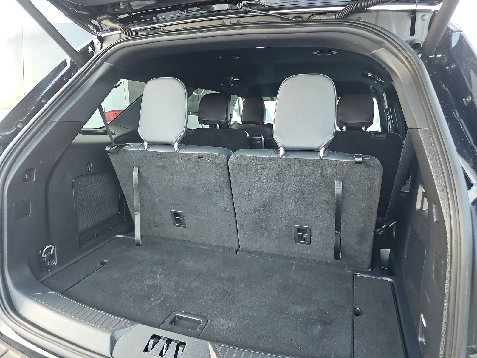 2025 Ford Explorer ST-Line AWD