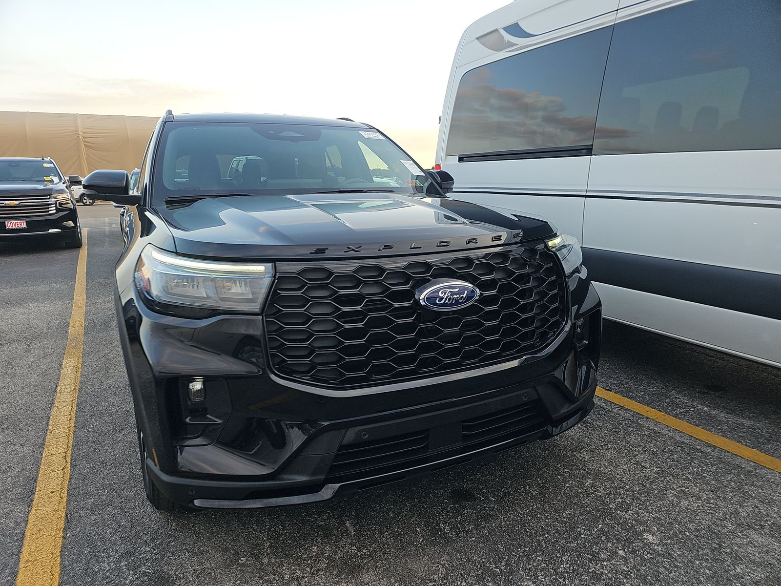 2025 Ford Explorer ST-Line AWD