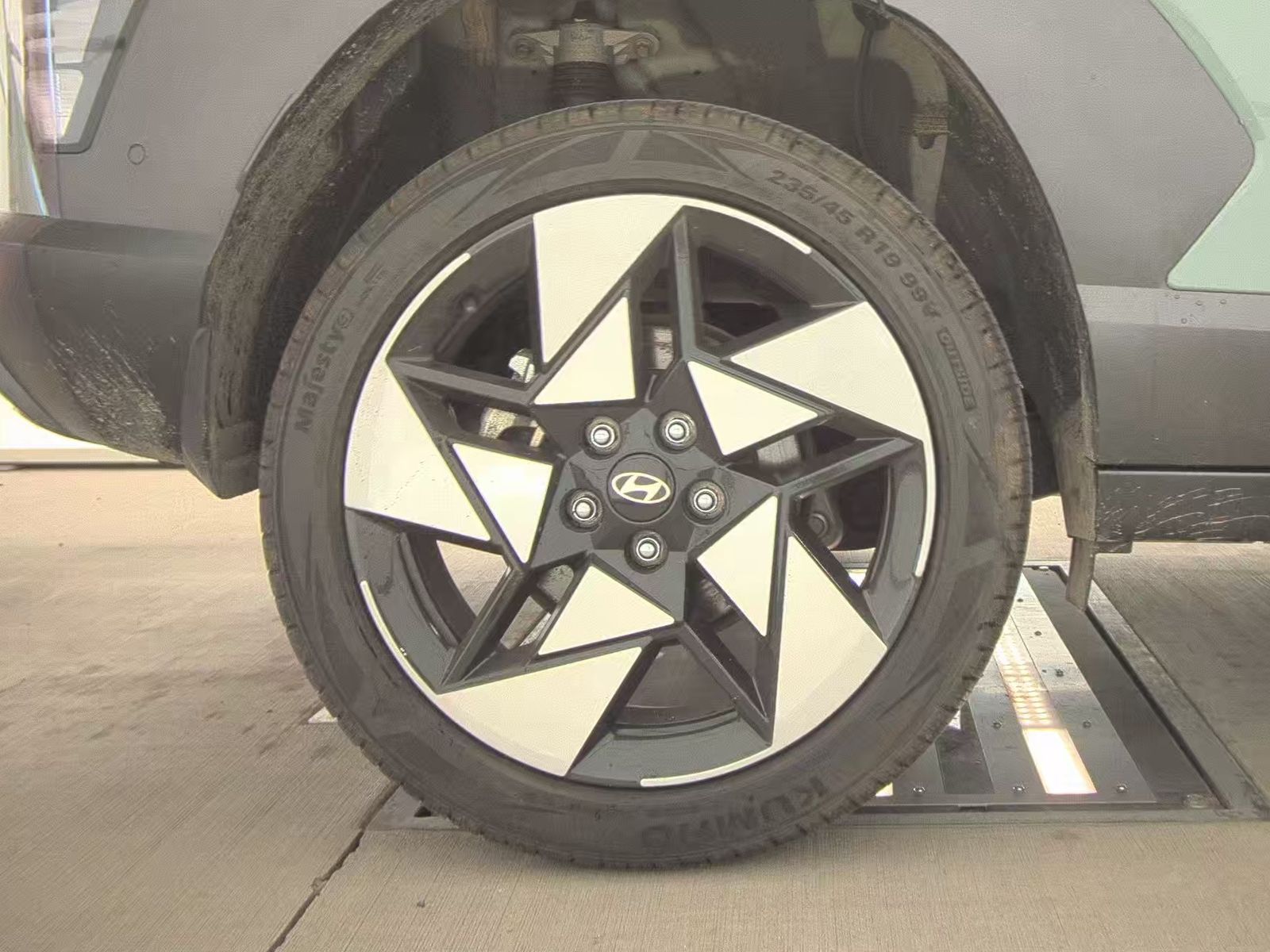 2024 Hyundai Kona Limited AWD