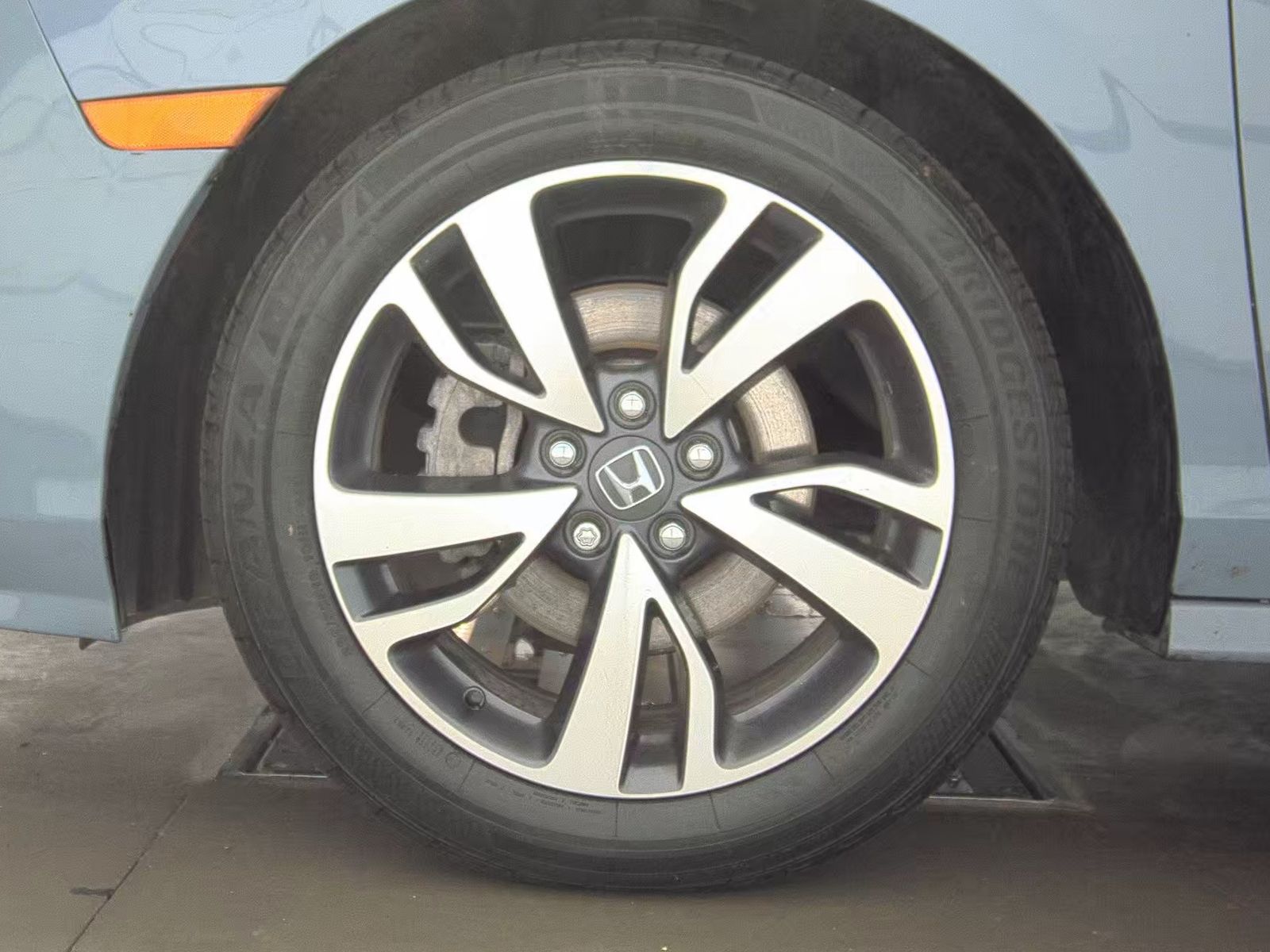 2023 Honda Odyssey Touring FWD