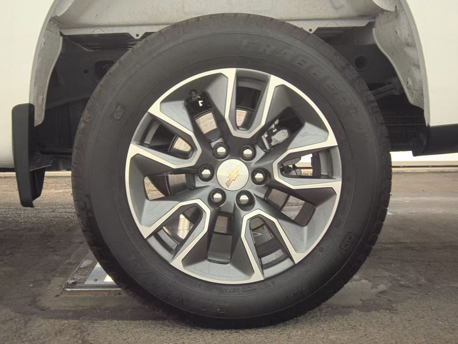 2024 Chevrolet Silverado 1500 LT AWD