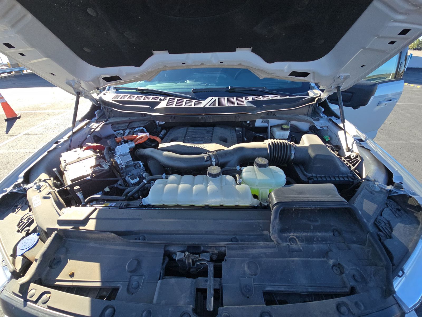 2023 Ford F-150 Hybrid XLT AWD