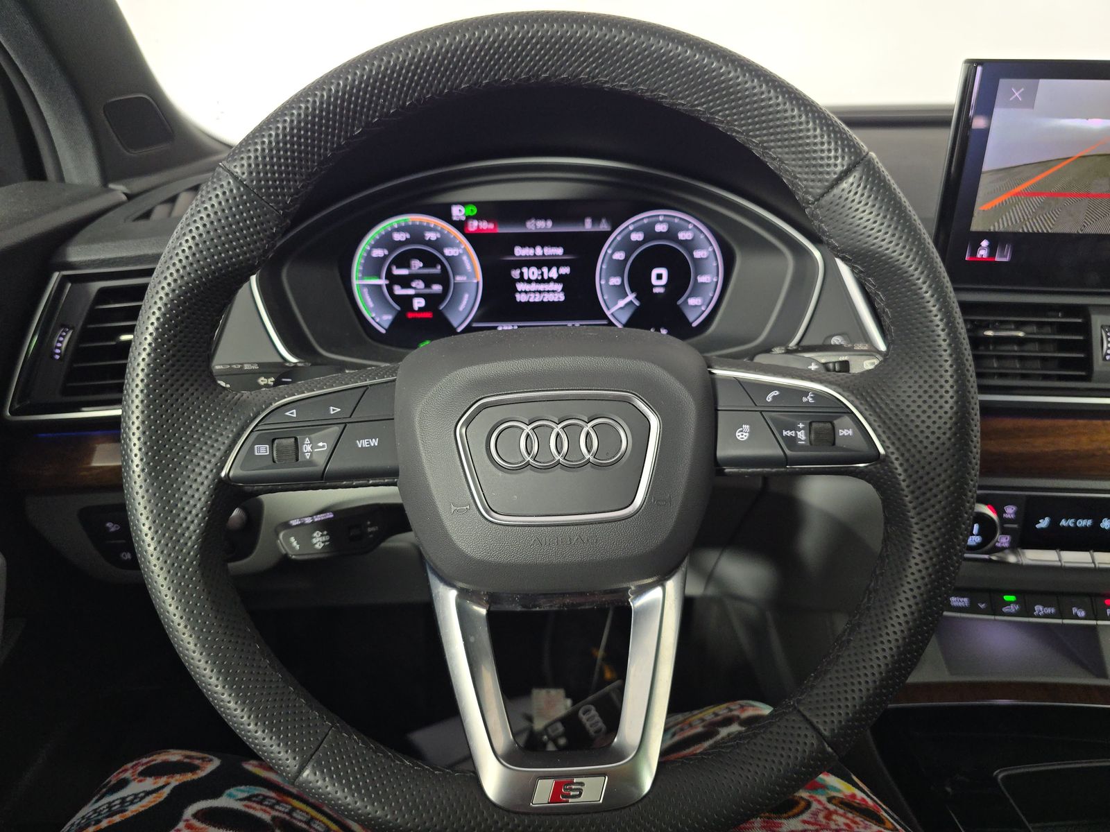 2024 Audi Q5 e Plug-In Hybrid S line Prestige AWD