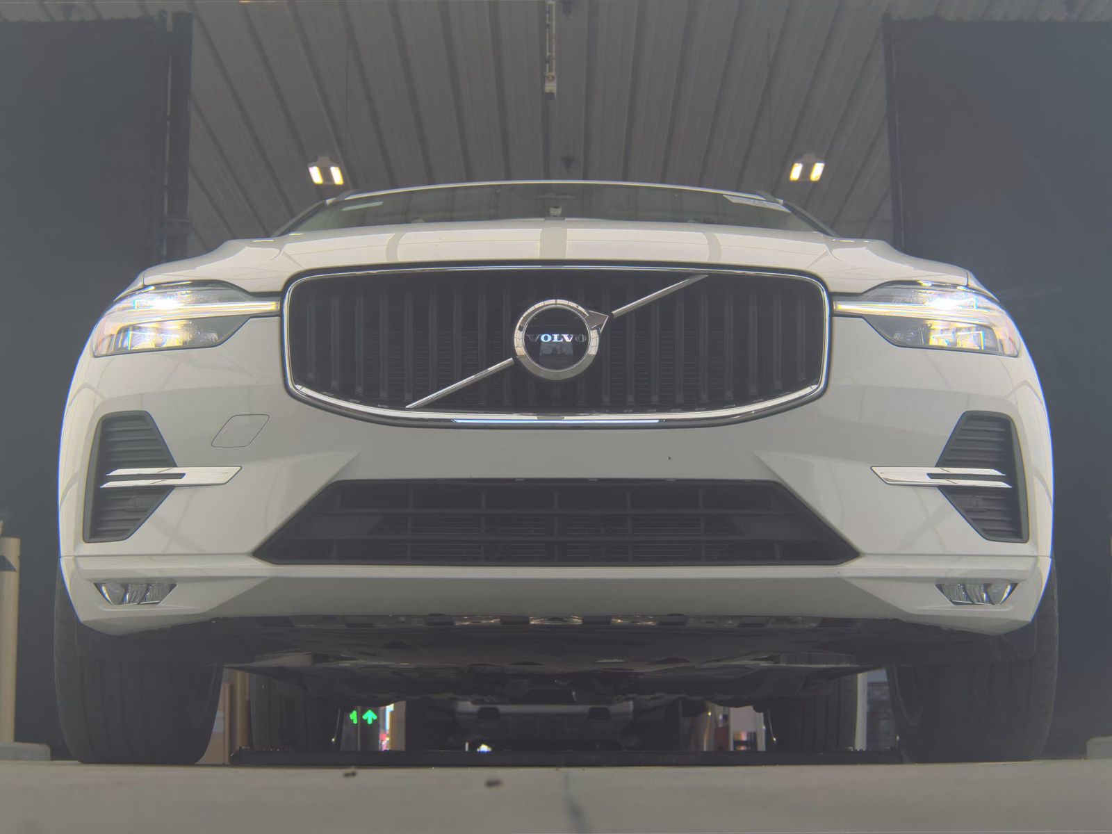 2022 Volvo XC60 B5 Momentum FWD