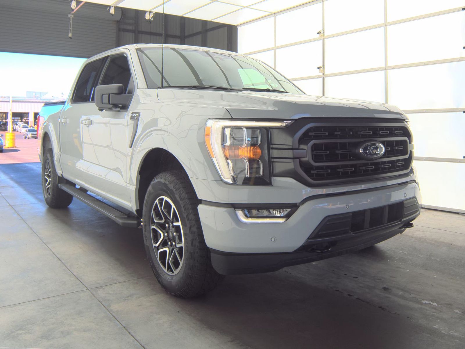 2023 Ford F-150 XLT AWD