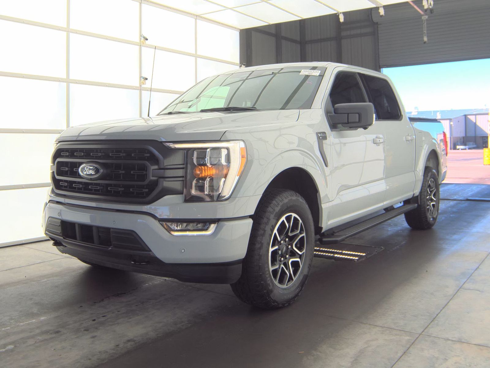 2023 Ford F-150 XLT AWD