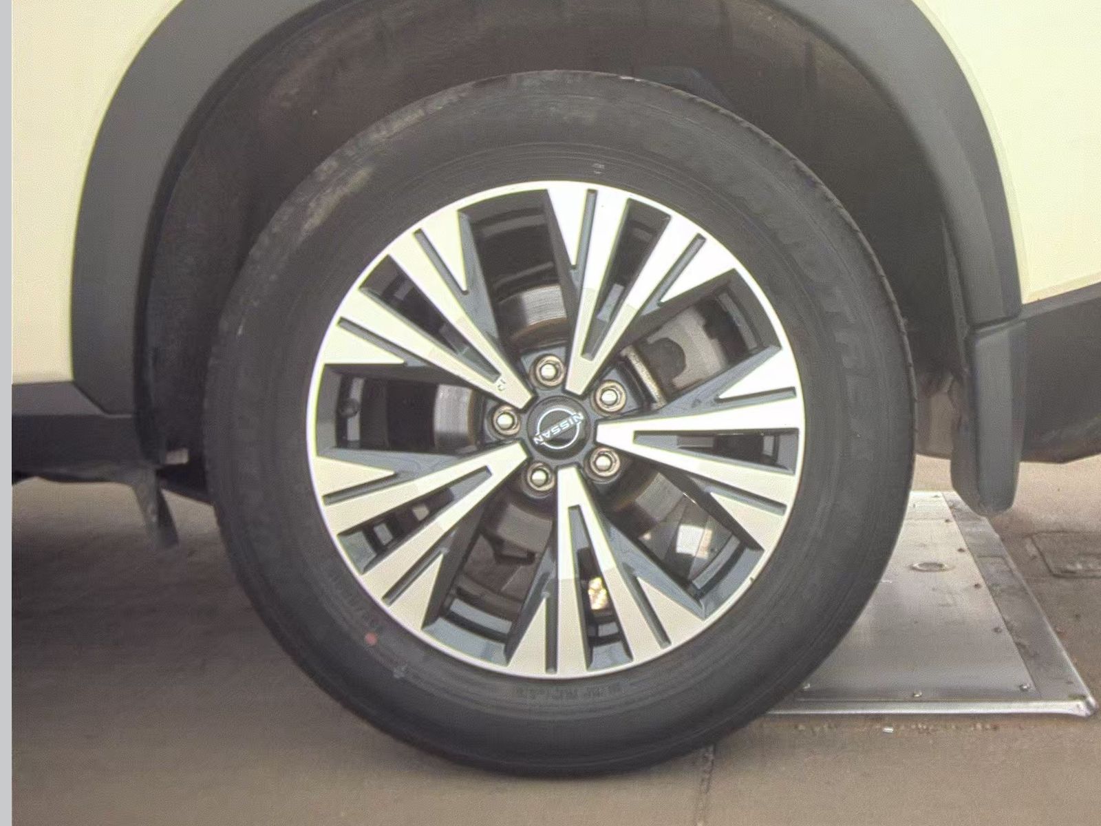 2023 Nissan Rogue SV AWD