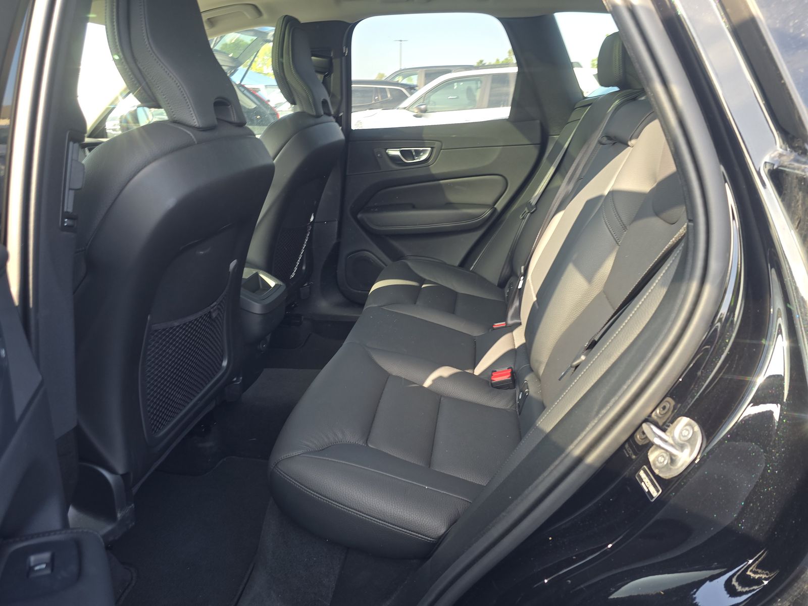 2025 Volvo XC60 B5 Plus AWD