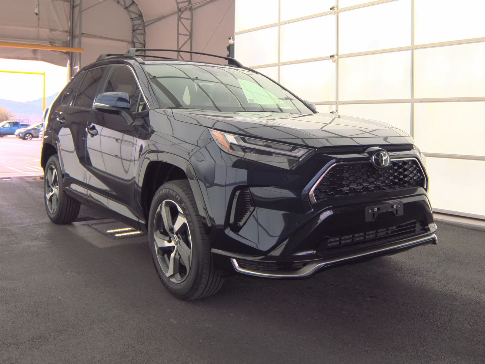 2025 Toyota RAV4 Plug-In Hybrid SE AWD