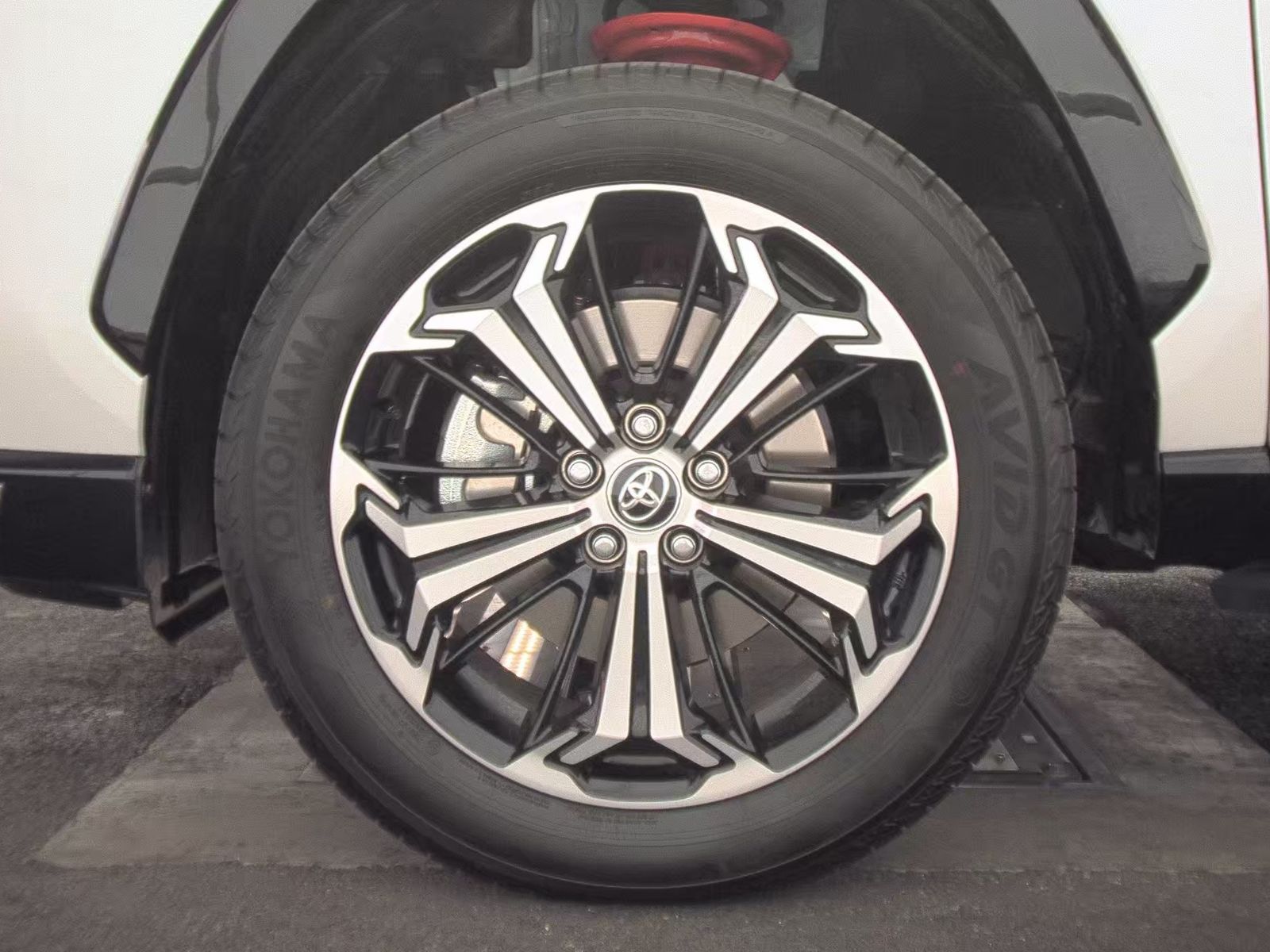 2025 Toyota RAV4 Plug-In Hybrid XSE AWD