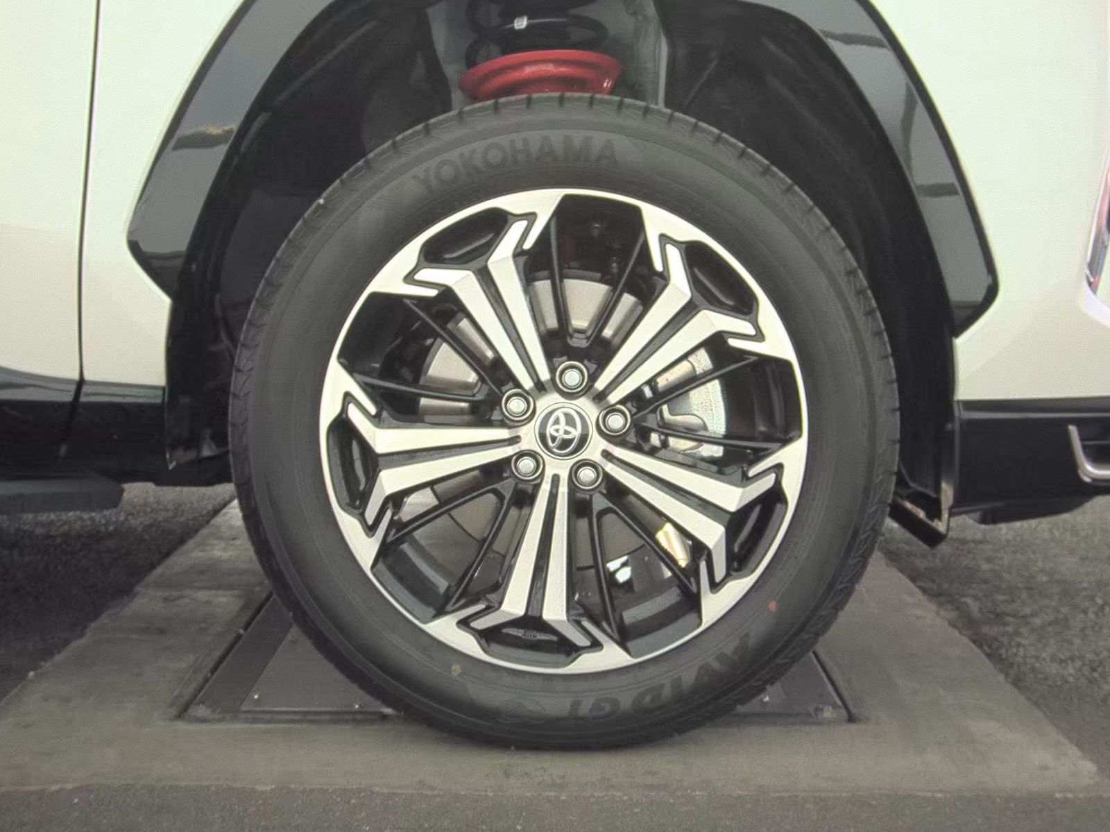 2025 Toyota RAV4 Plug-In Hybrid XSE AWD