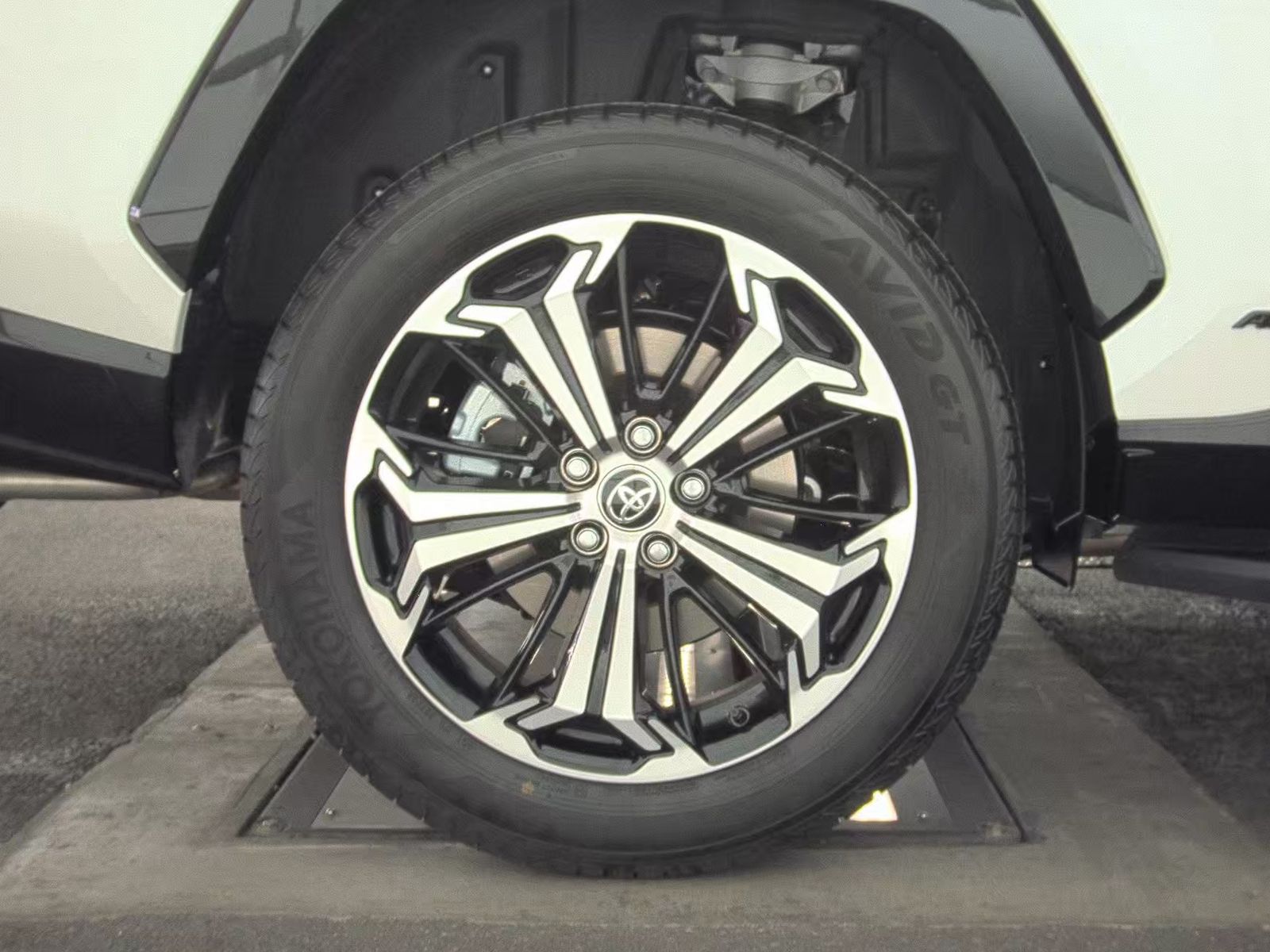 2025 Toyota RAV4 Plug-In Hybrid XSE AWD