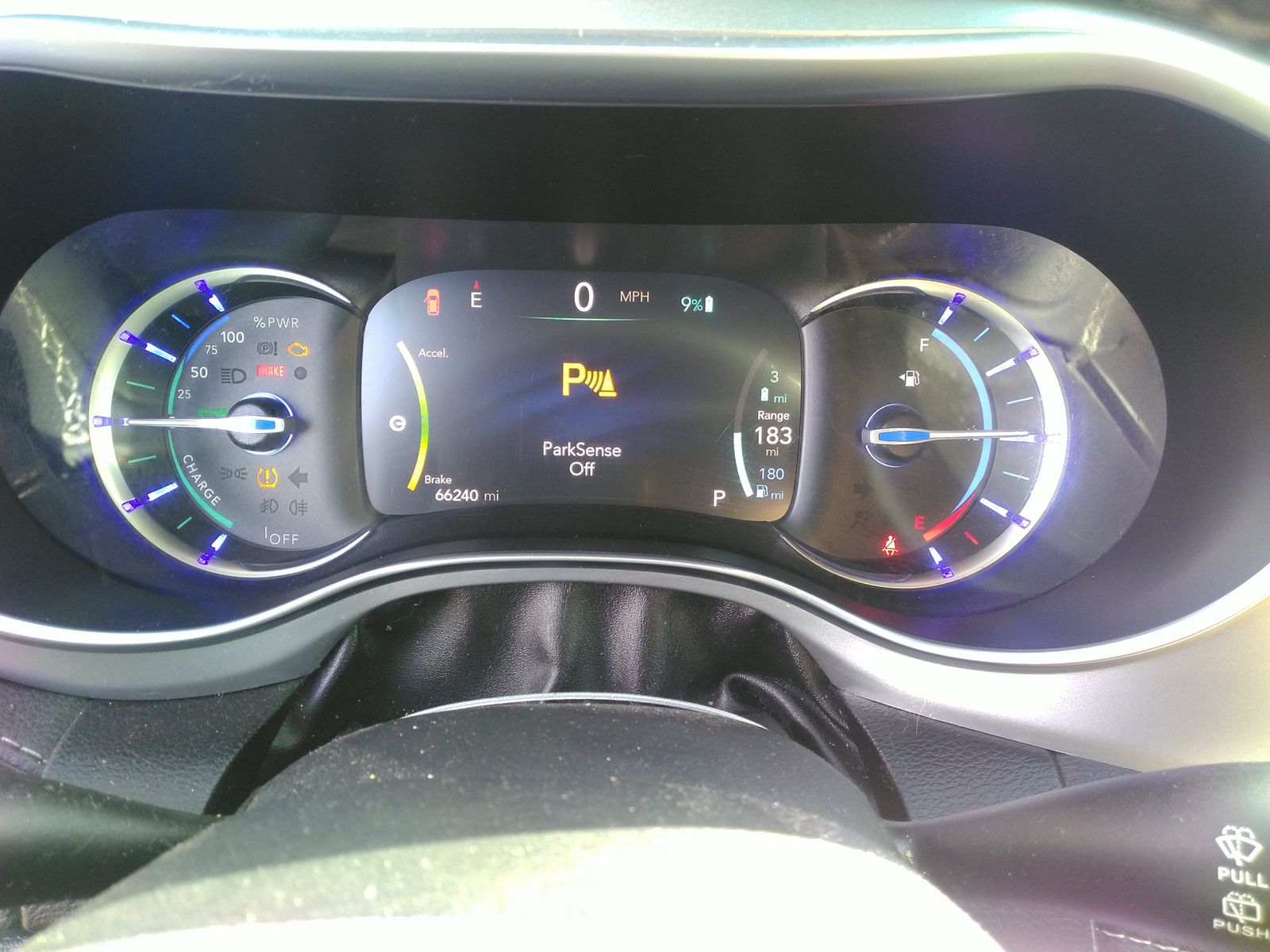 2020 Chrysler Pacifica Hybrid Limited FWD