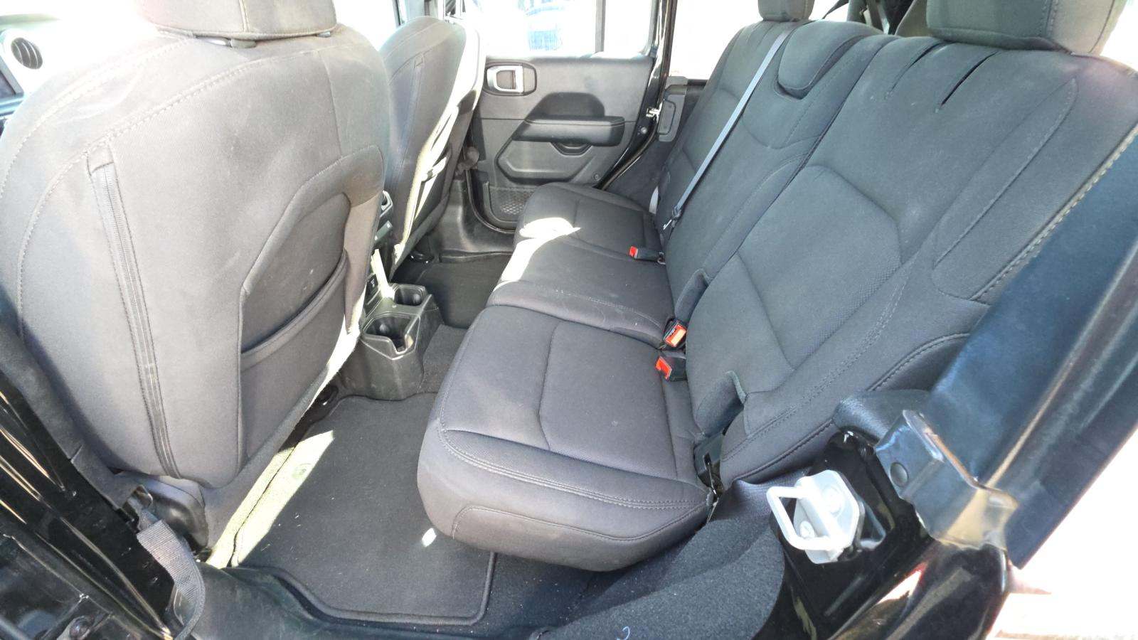 2022 Jeep Wrangler Unlimited Sahara AWD