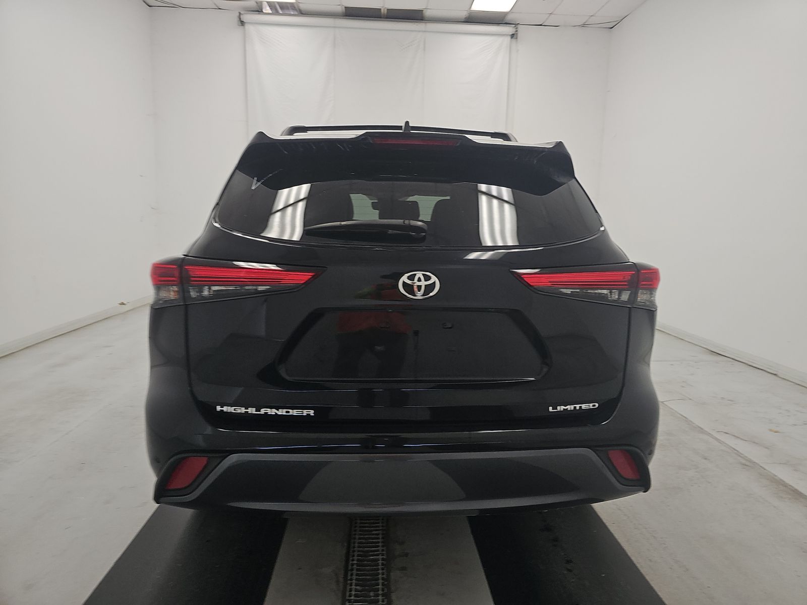 2023 Toyota Highlander Limited FWD