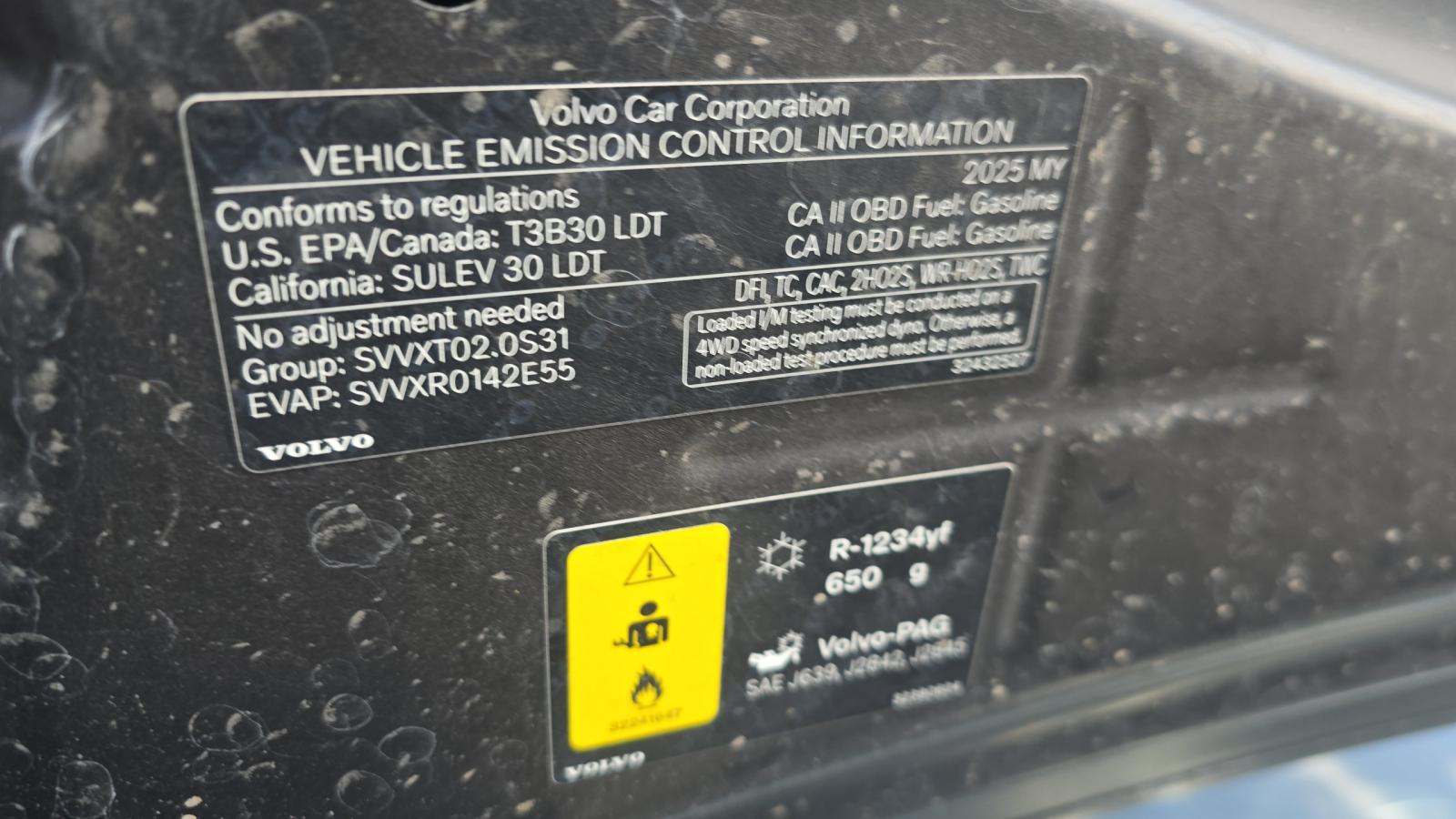 2025 Volvo XC60 B5 Plus AWD