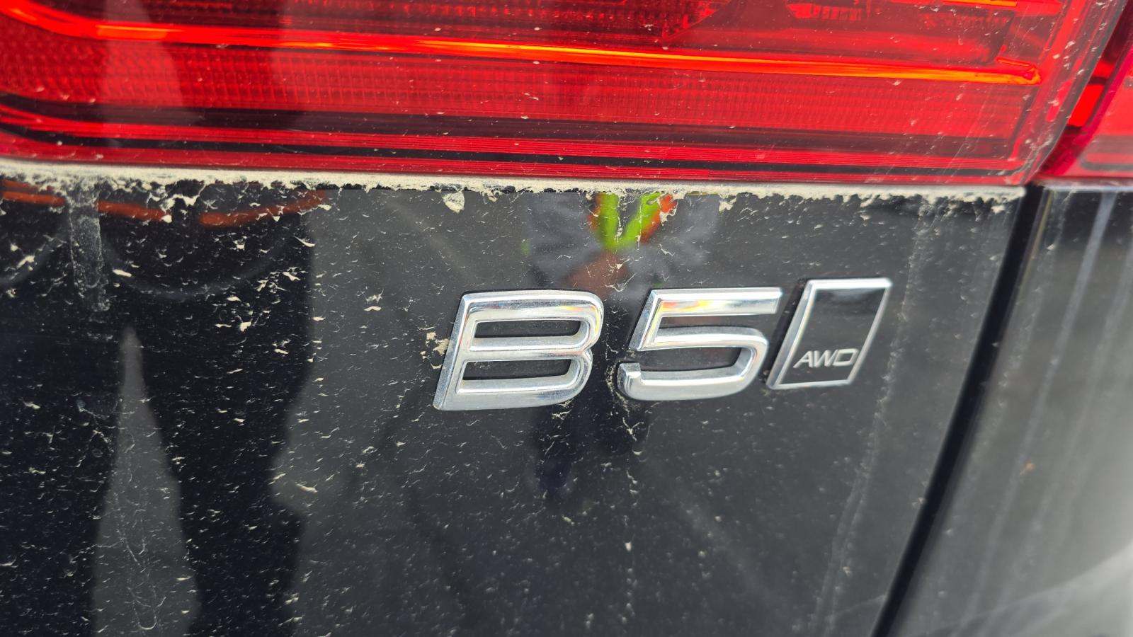 2025 Volvo XC60 B5 Plus AWD