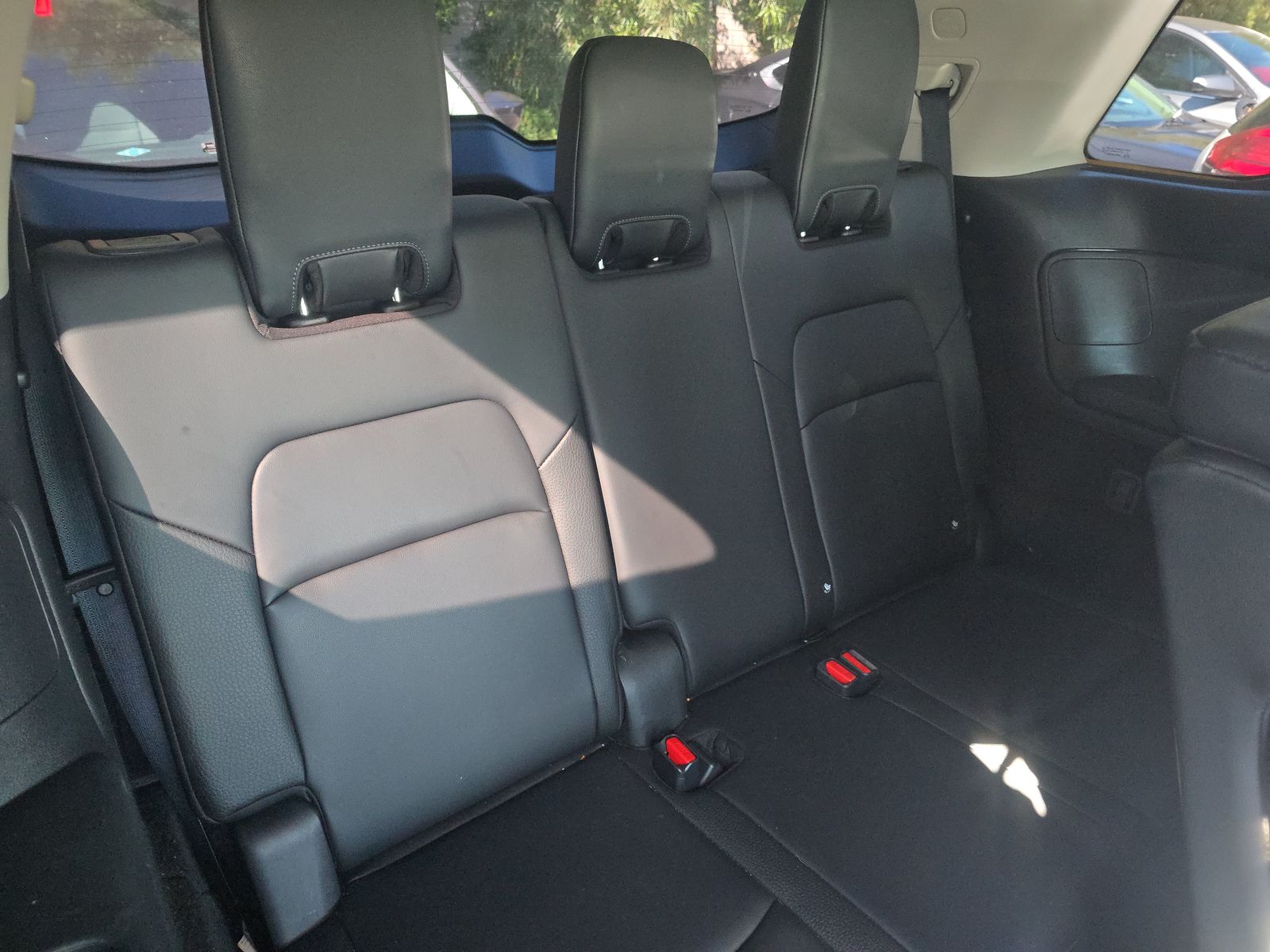 2023 Nissan Pathfinder SL FWD